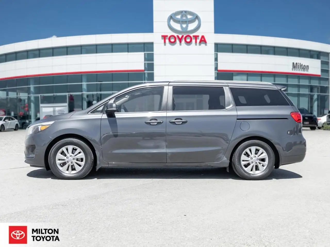 Kia Sedona photo Kia Sedona
