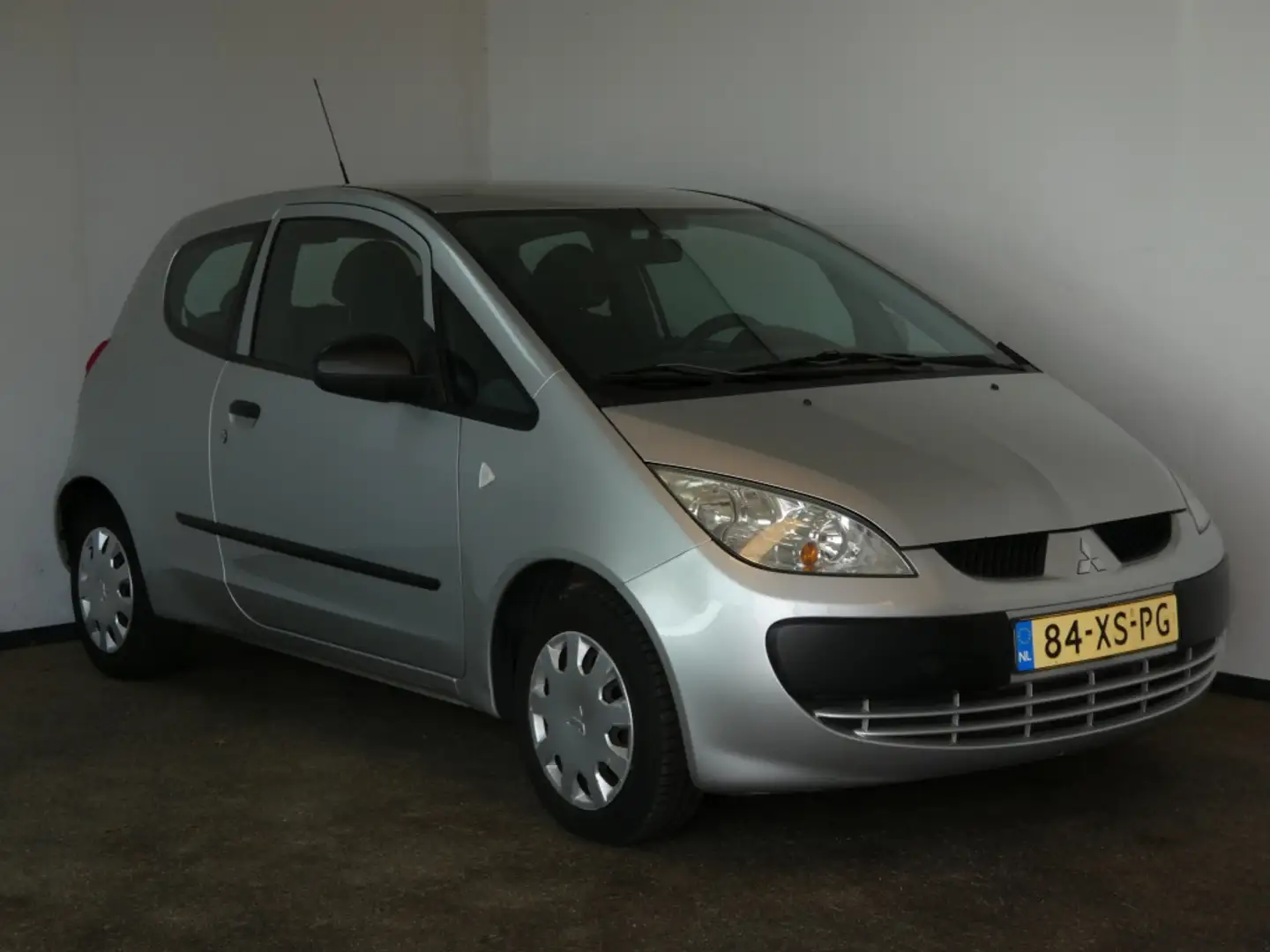 Mitsubishi Colt 1.1 CZ3 Nwe APK airco Grijs - 2