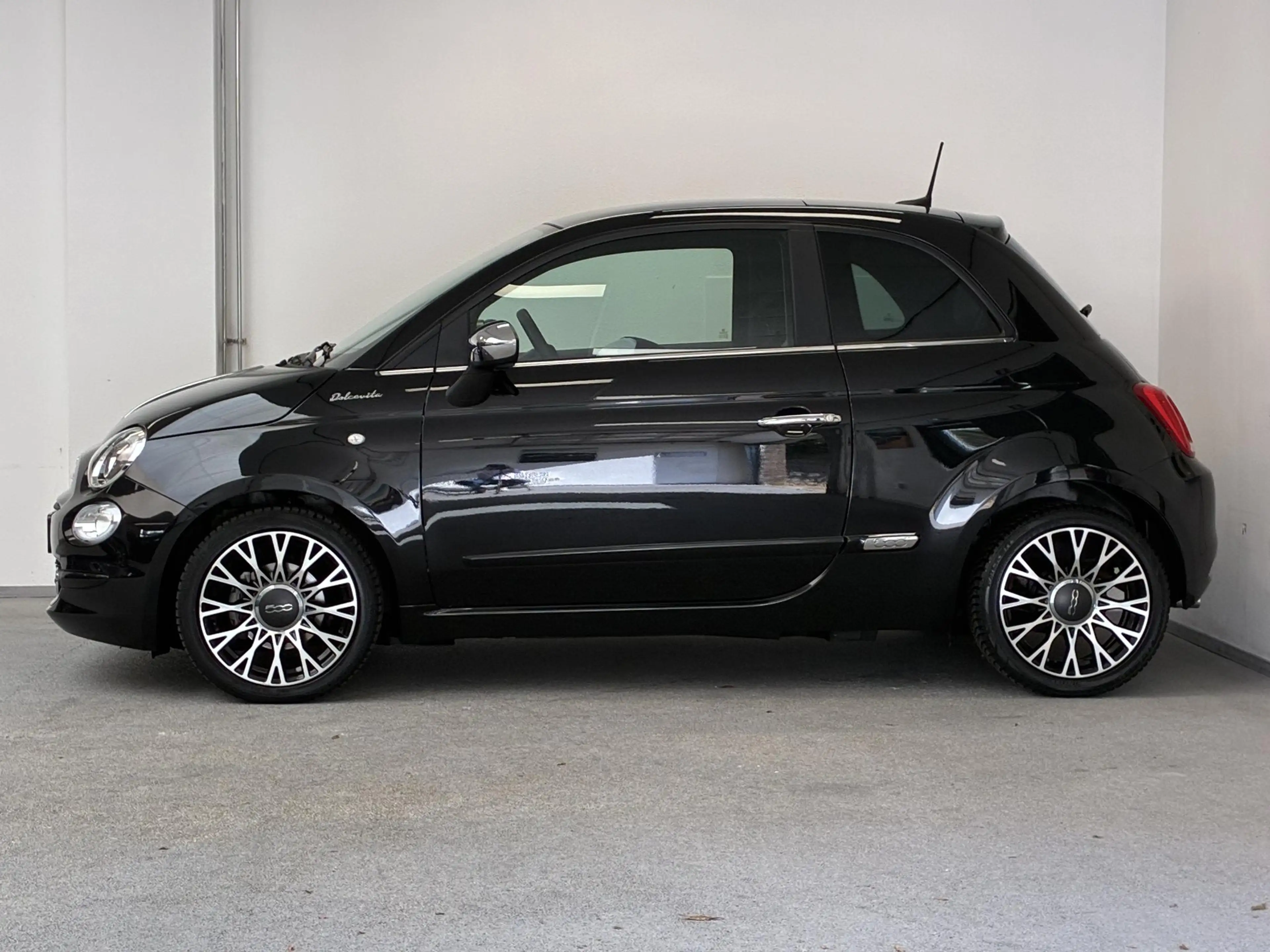 Fiat 500 1.0 Hybrid Dolcevita | PANO | CARPLAY | PDC | — photo 9
