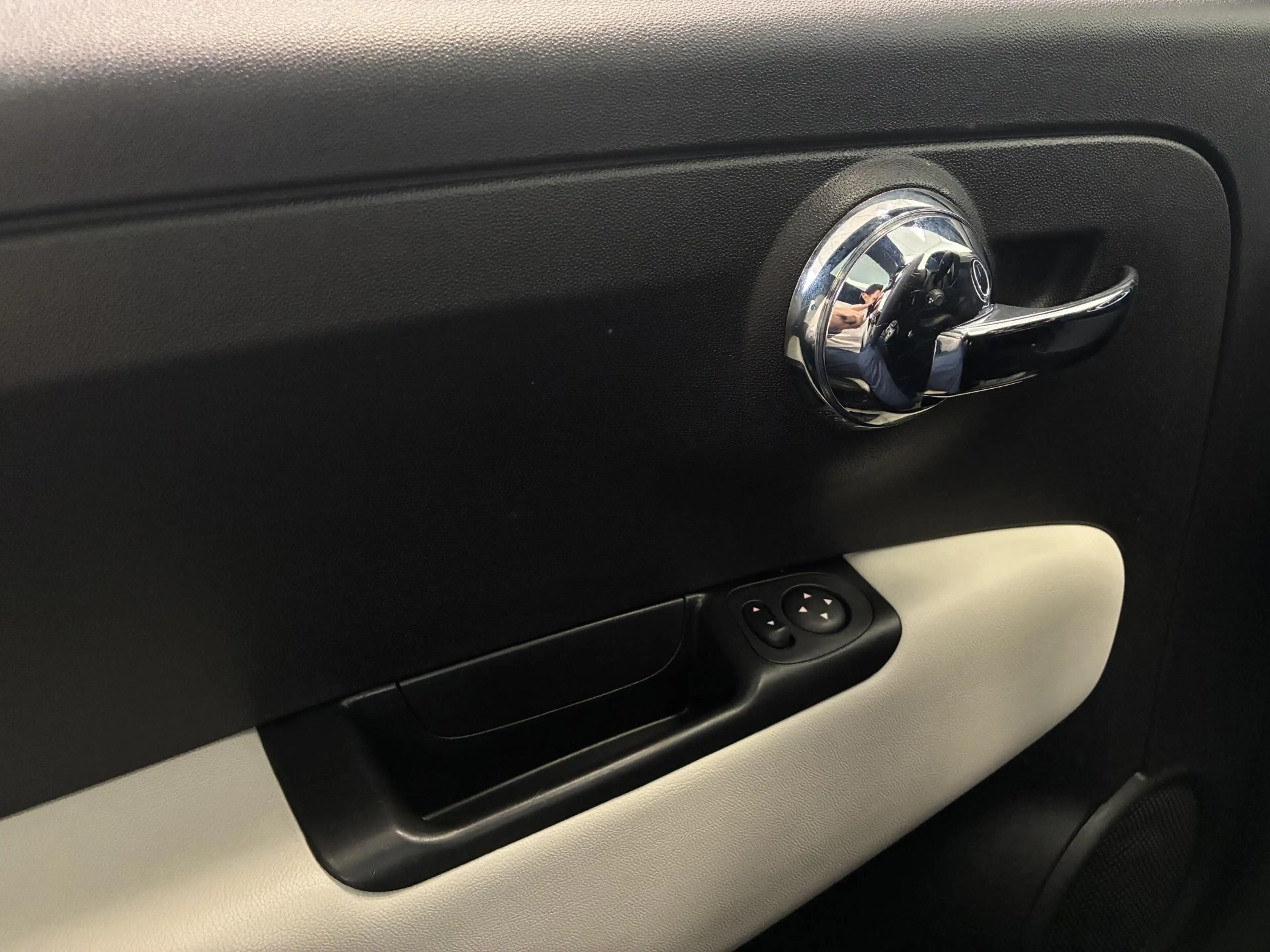 Fiat 500 1.0 Hybrid Dolcevita | PANO | CARPLAY | PDC | — photo 29