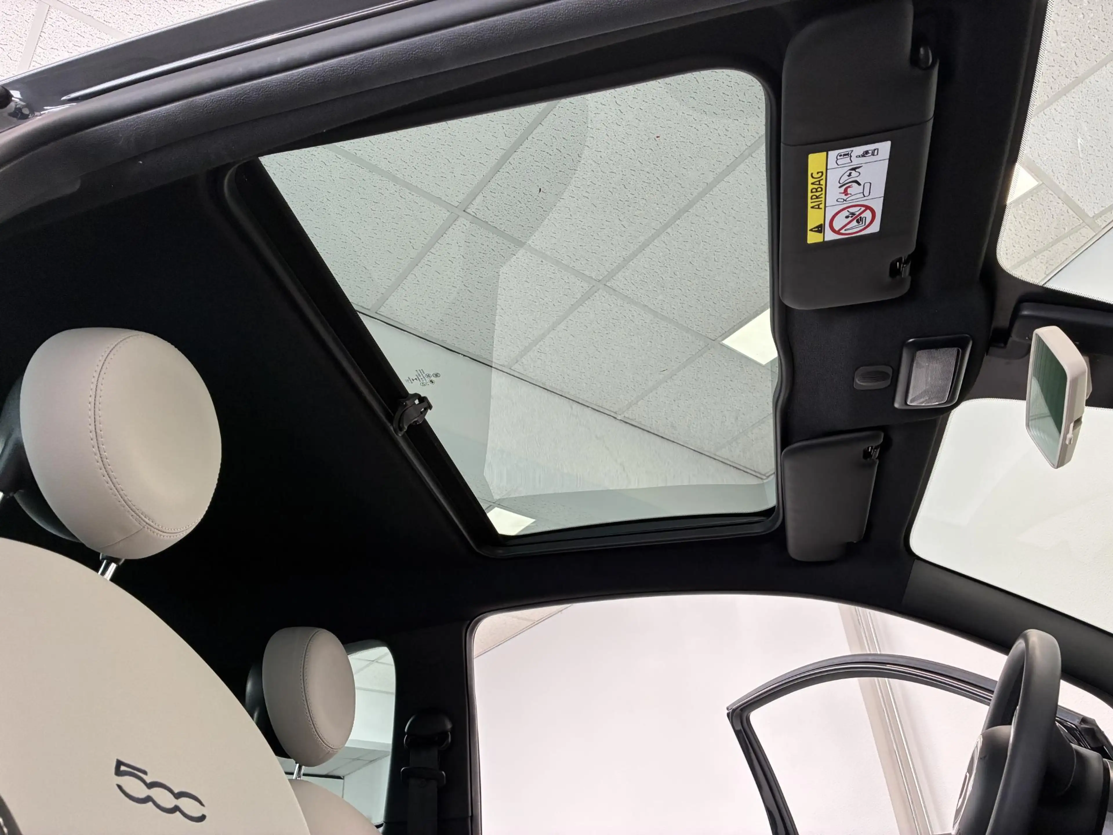 Fiat 500 1.0 Hybrid Dolcevita | PANO | CARPLAY | PDC | — photo 13