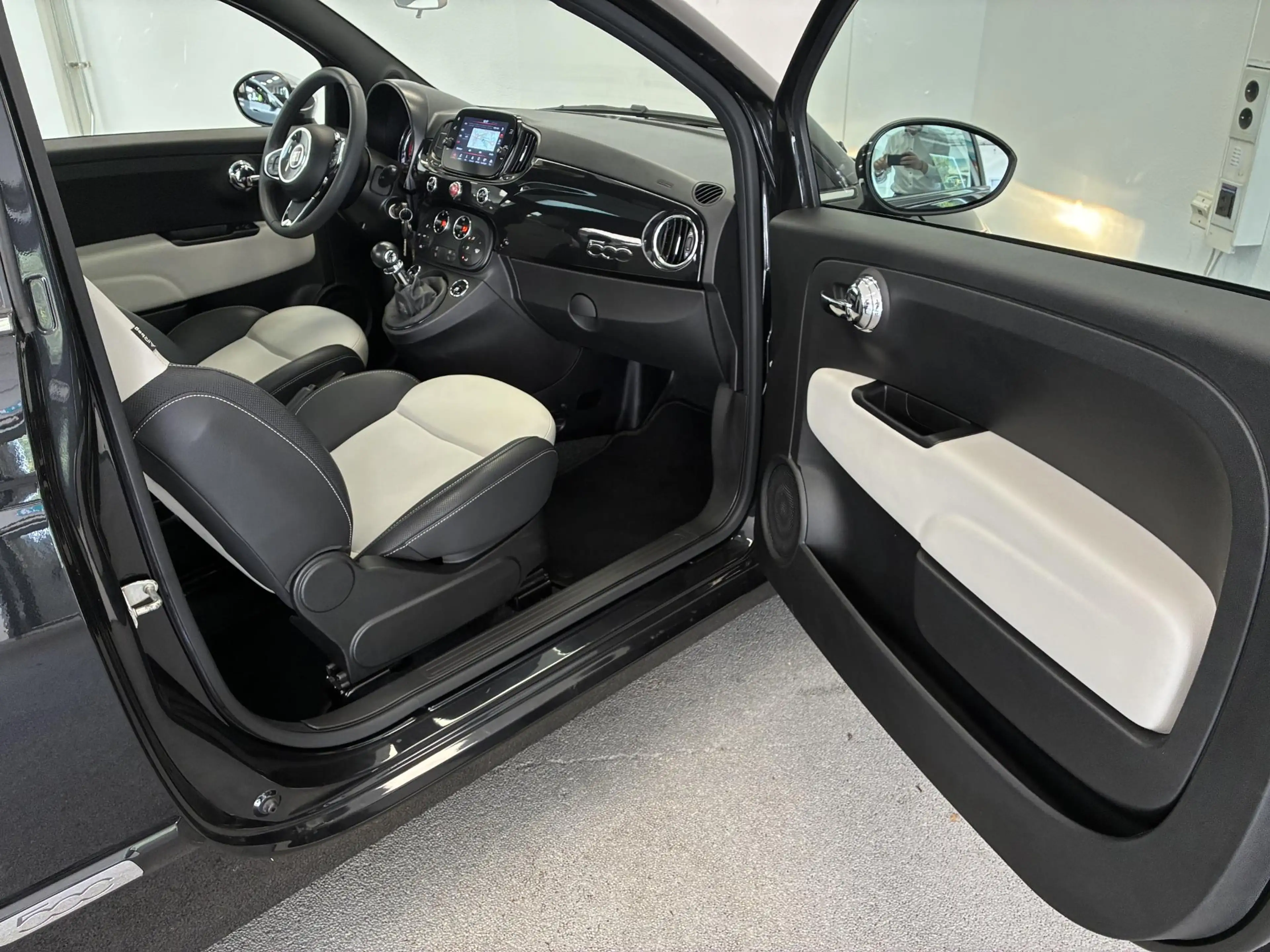 Fiat 500 1.0 Hybrid Dolcevita | PANO | CARPLAY | PDC | — photo 23