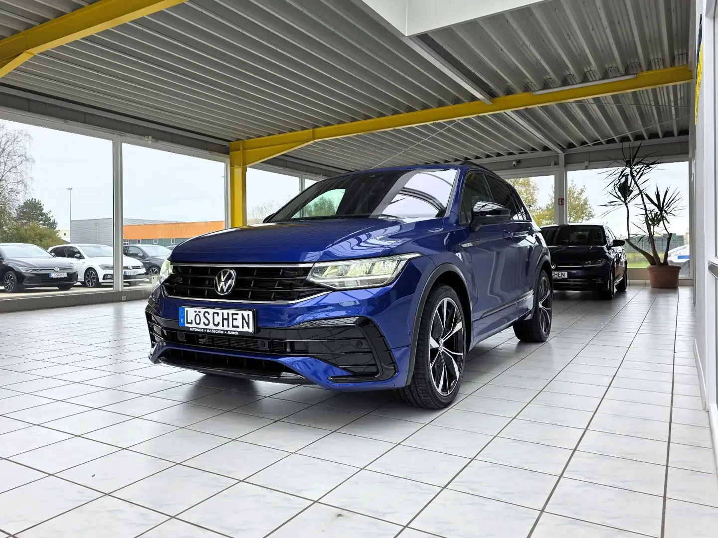 Volkswagen Tiguan R-Line 4Motion Black Style Pano H&K Sound Blau - 2