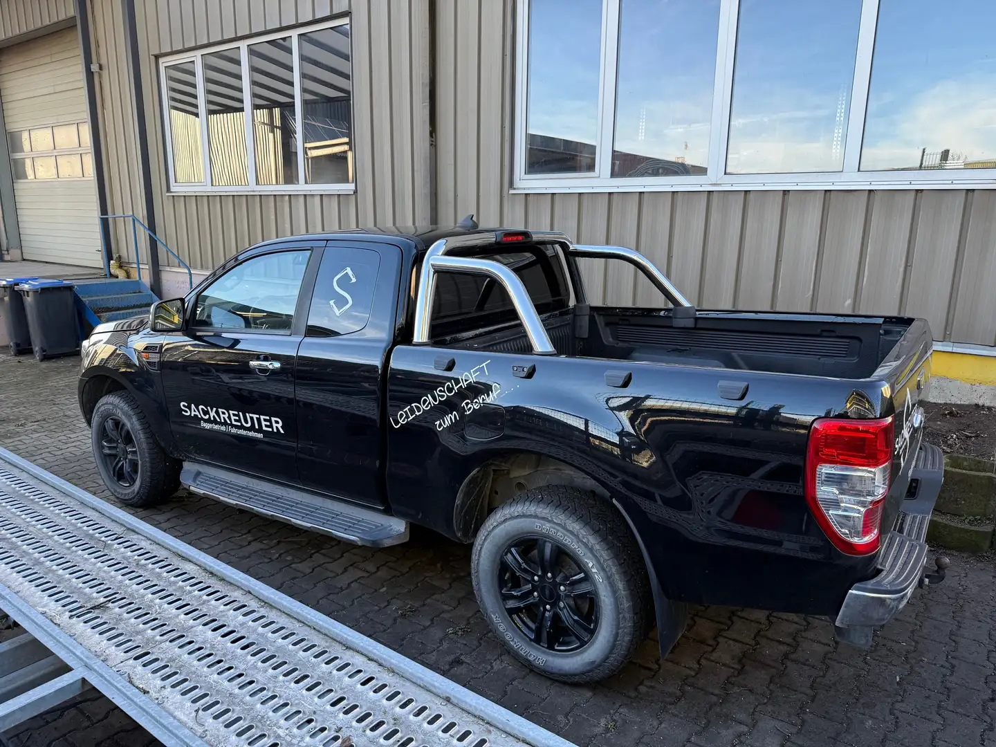 Ford Ranger XLT Extrakabine 4x4 Schwarz - 2