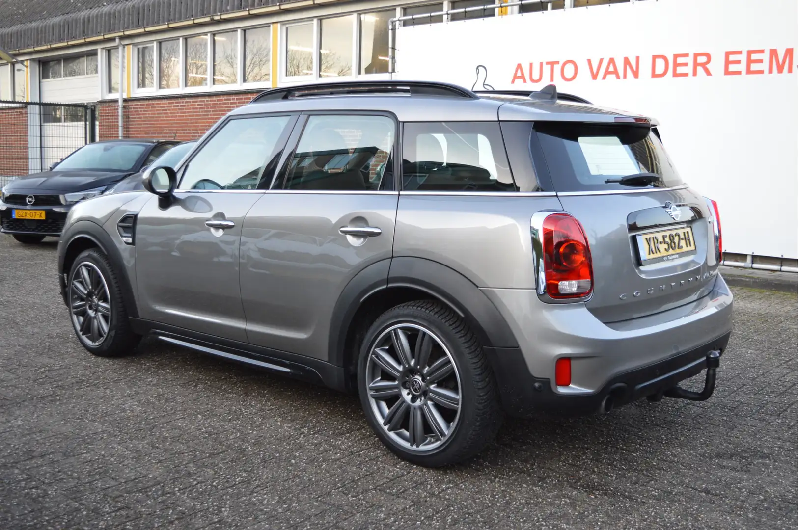 MINI Cooper Countryman Mini 1.5 Chili NL-Auto / 136PK / Sport int. / Pano Grau - 2