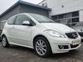 Mercedes-Benz A 180 Special Edition Automatik Tempomat Alu Weiß - thumbnail 2