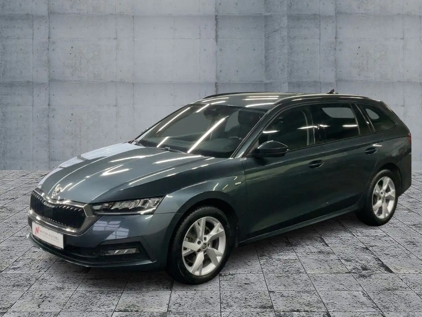 Skoda Octavia Combi 2.0 TDI 4x4 DSG AMBITION NAVI+AHK Grau - 2