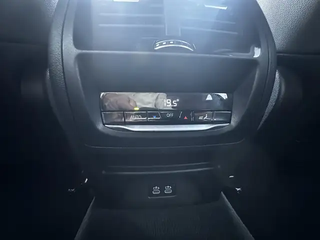 BMW X4 view 19