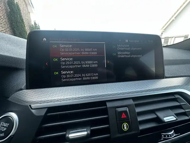 BMW X4 view 28