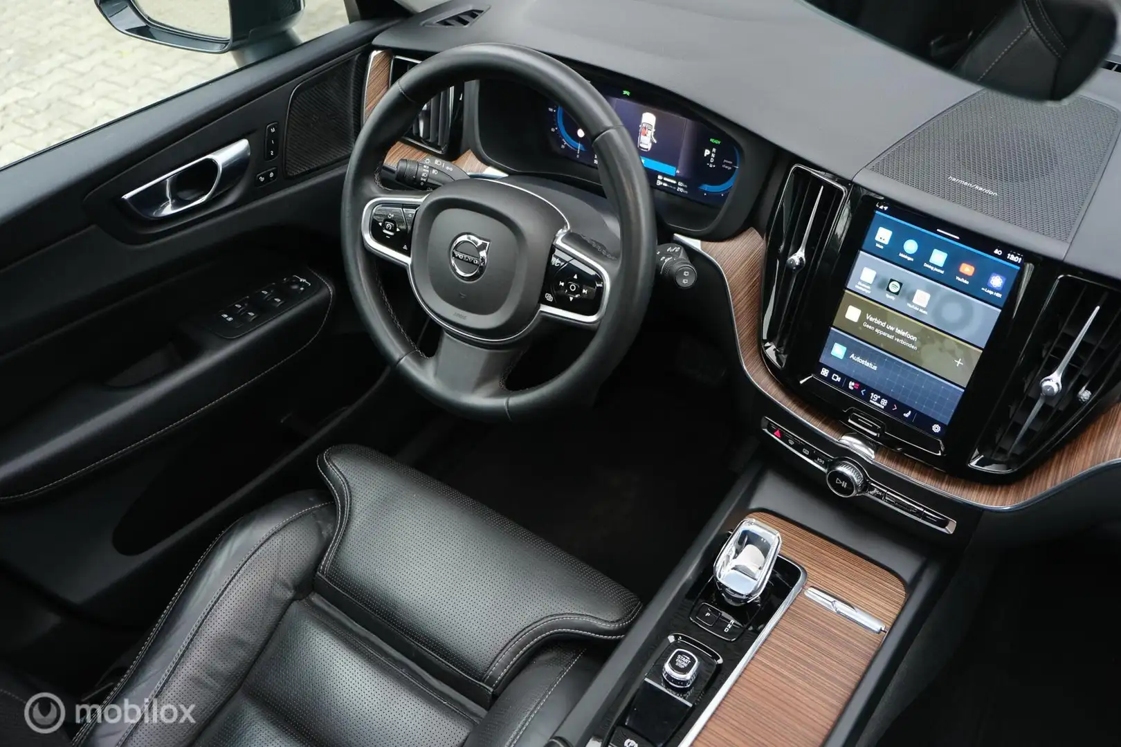 Volvo XC60 2.0 T8 Plug-in hybrid AWD Ultimate Dark | Long Ran Weiß - 2