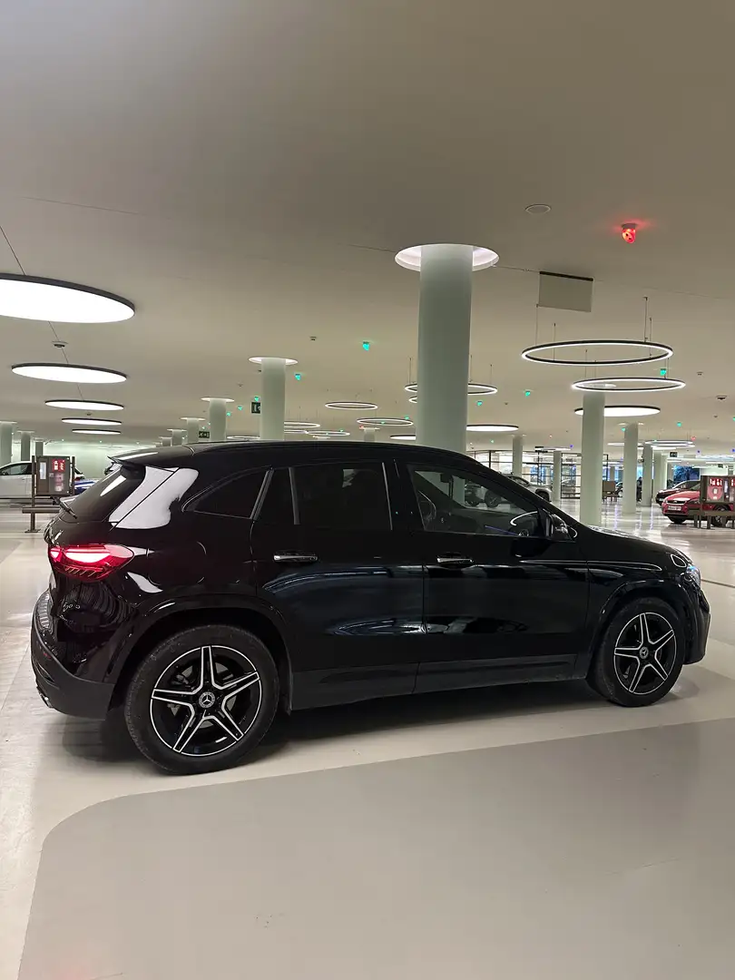 Mercedes-Benz GLA 250 250e - 2