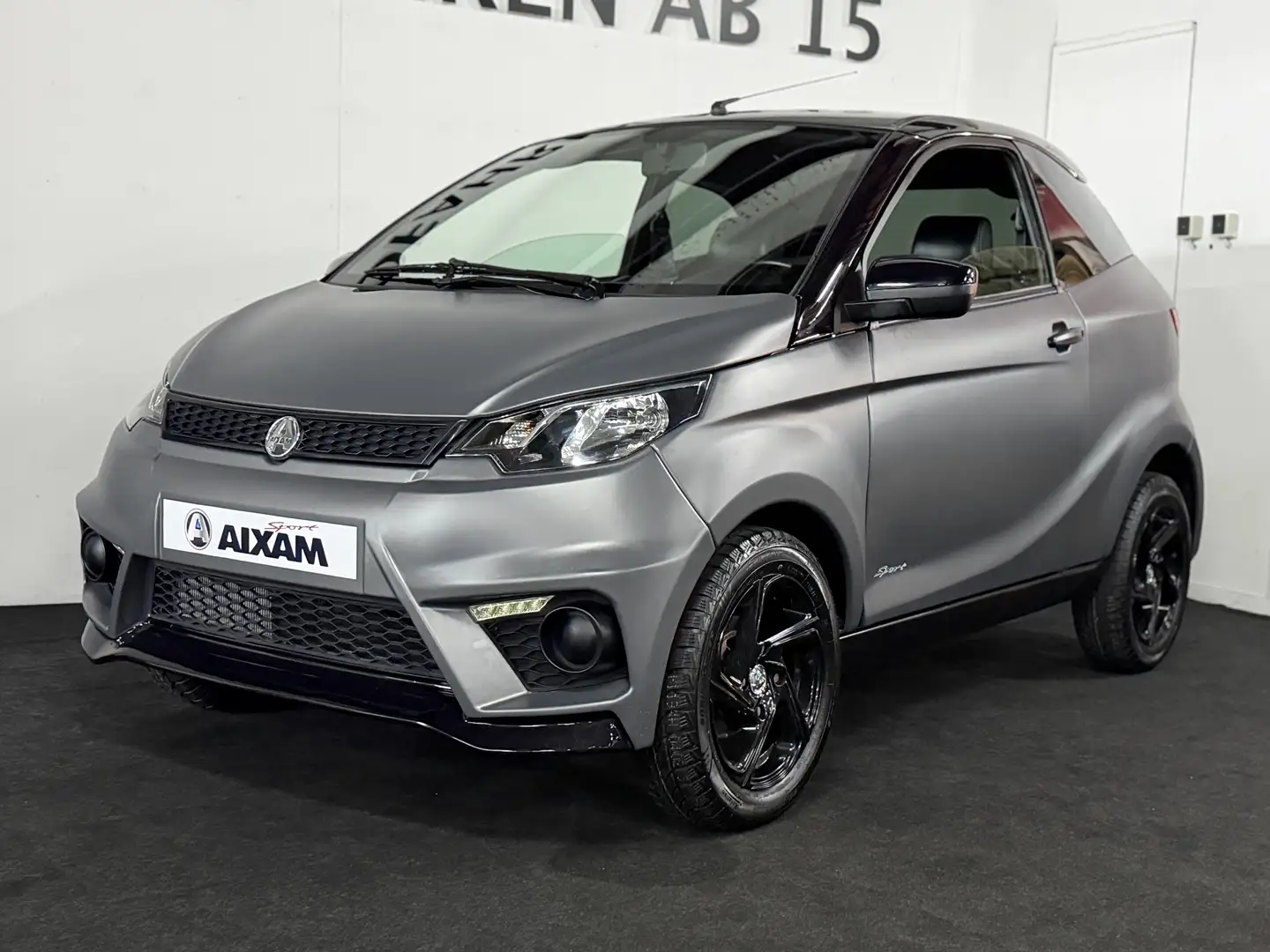 Aixam Coupe GTI Sport, Multimedia, RFK, Kubota, Inkl Lieferung Šedá - 2