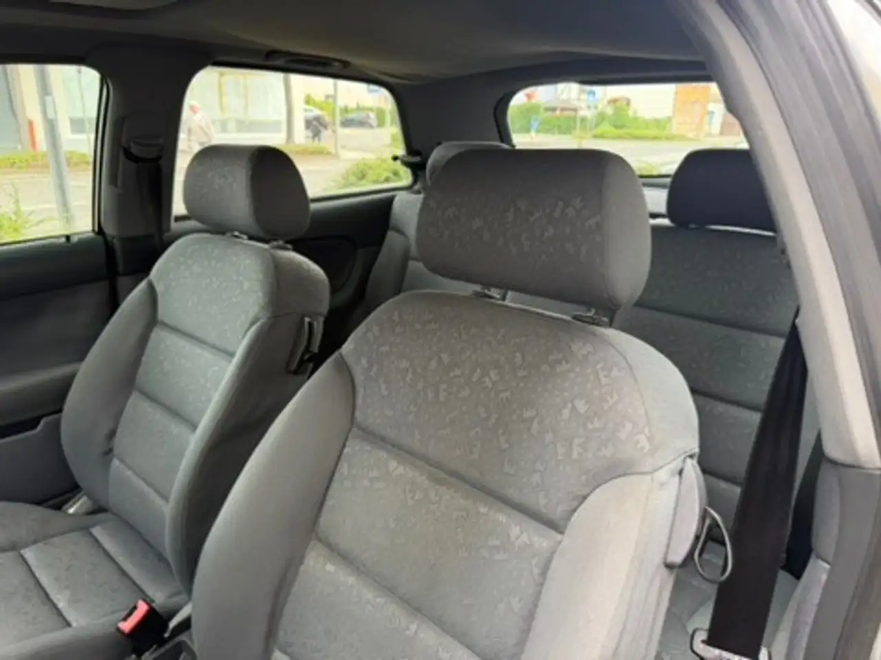 Audi A3 1.8 - Tüv-Asu NEU (06-2028) -, foto 9