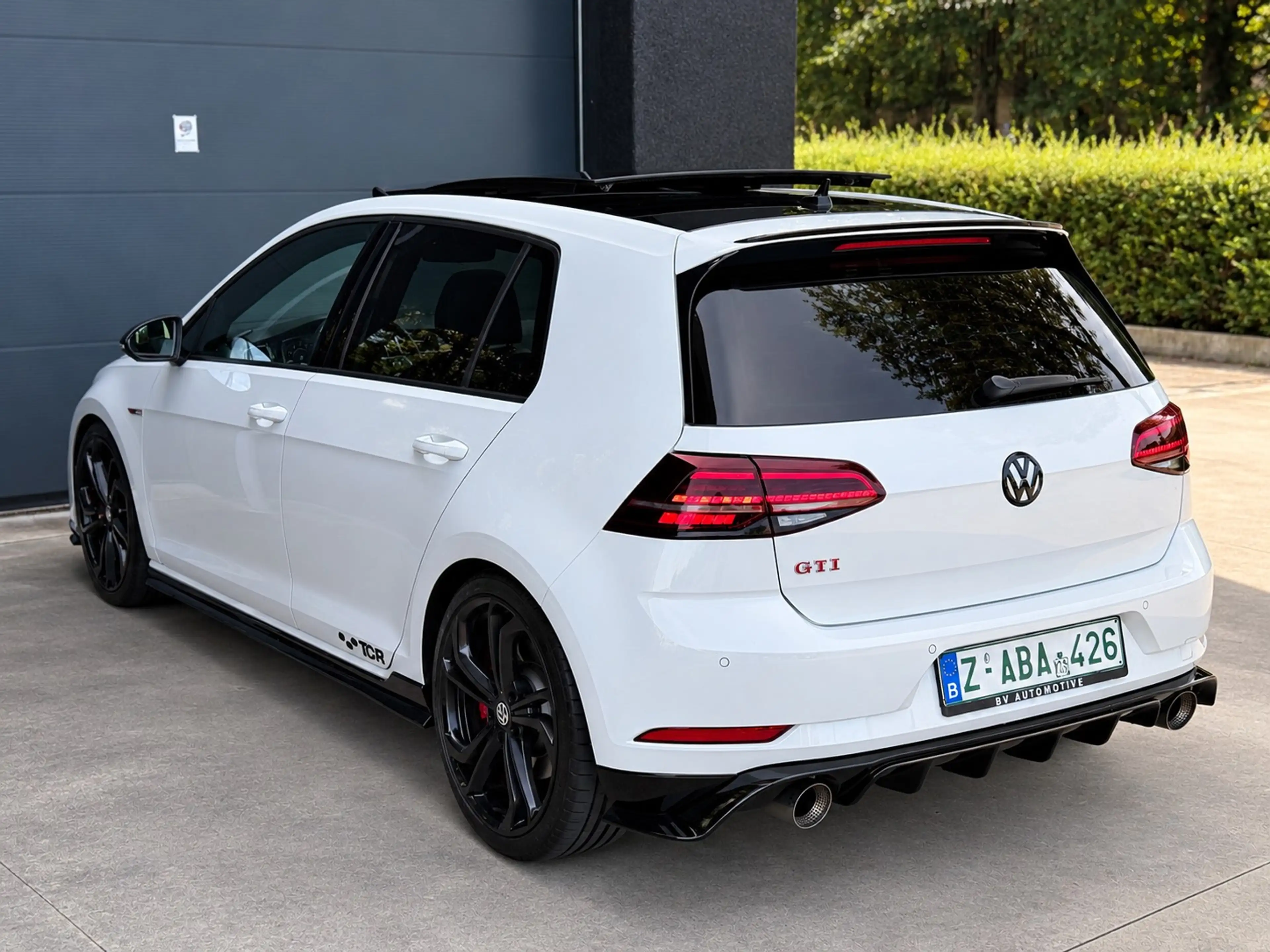 Volkswagen Golf GTI TCR - AKRA - DCC - PANO - KEYLESS - DYNAUDIO — photo 5