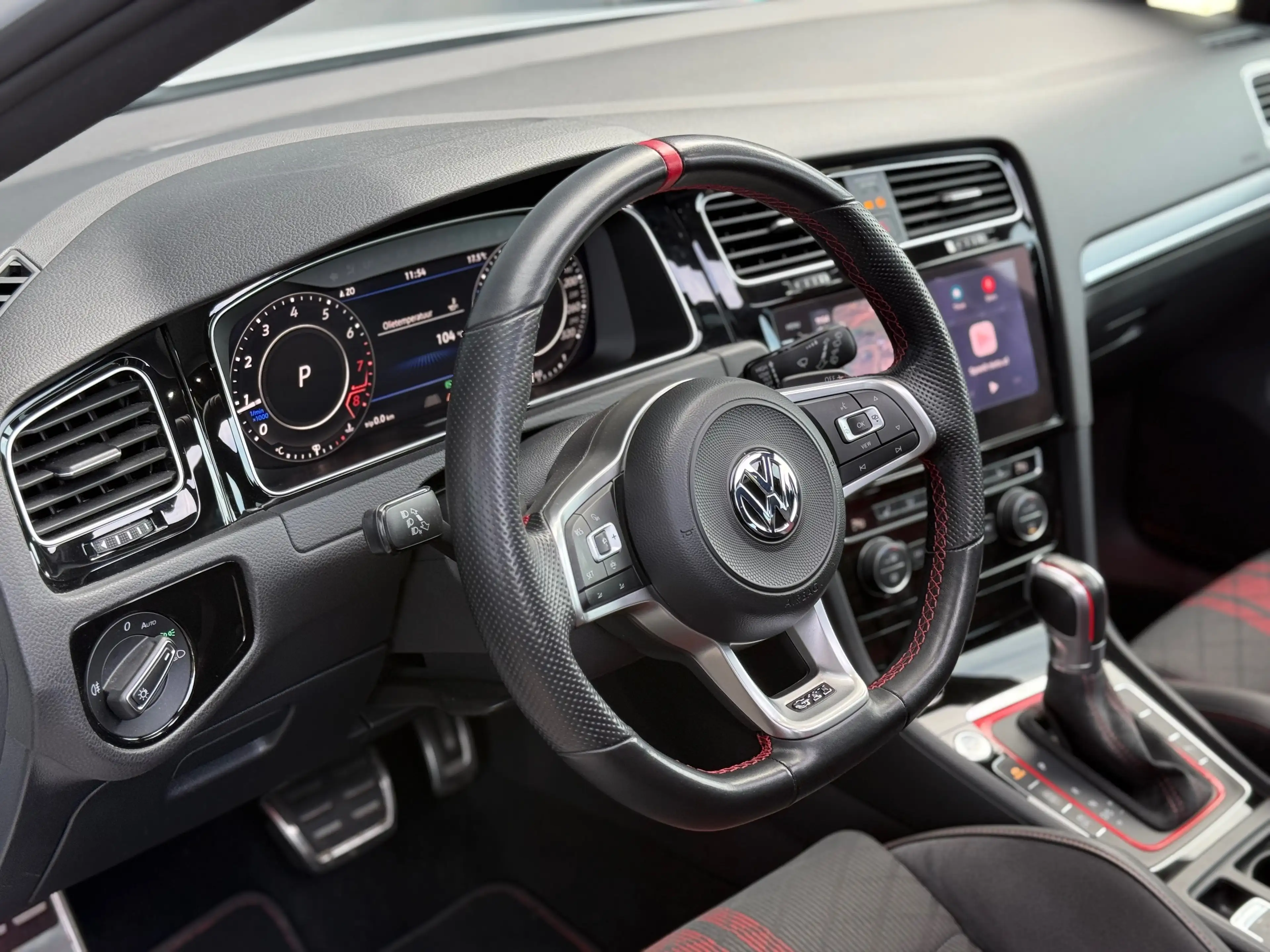 Volkswagen Golf GTI TCR - AKRA - DCC - PANO - KEYLESS - DYNAUDIO — photo 14