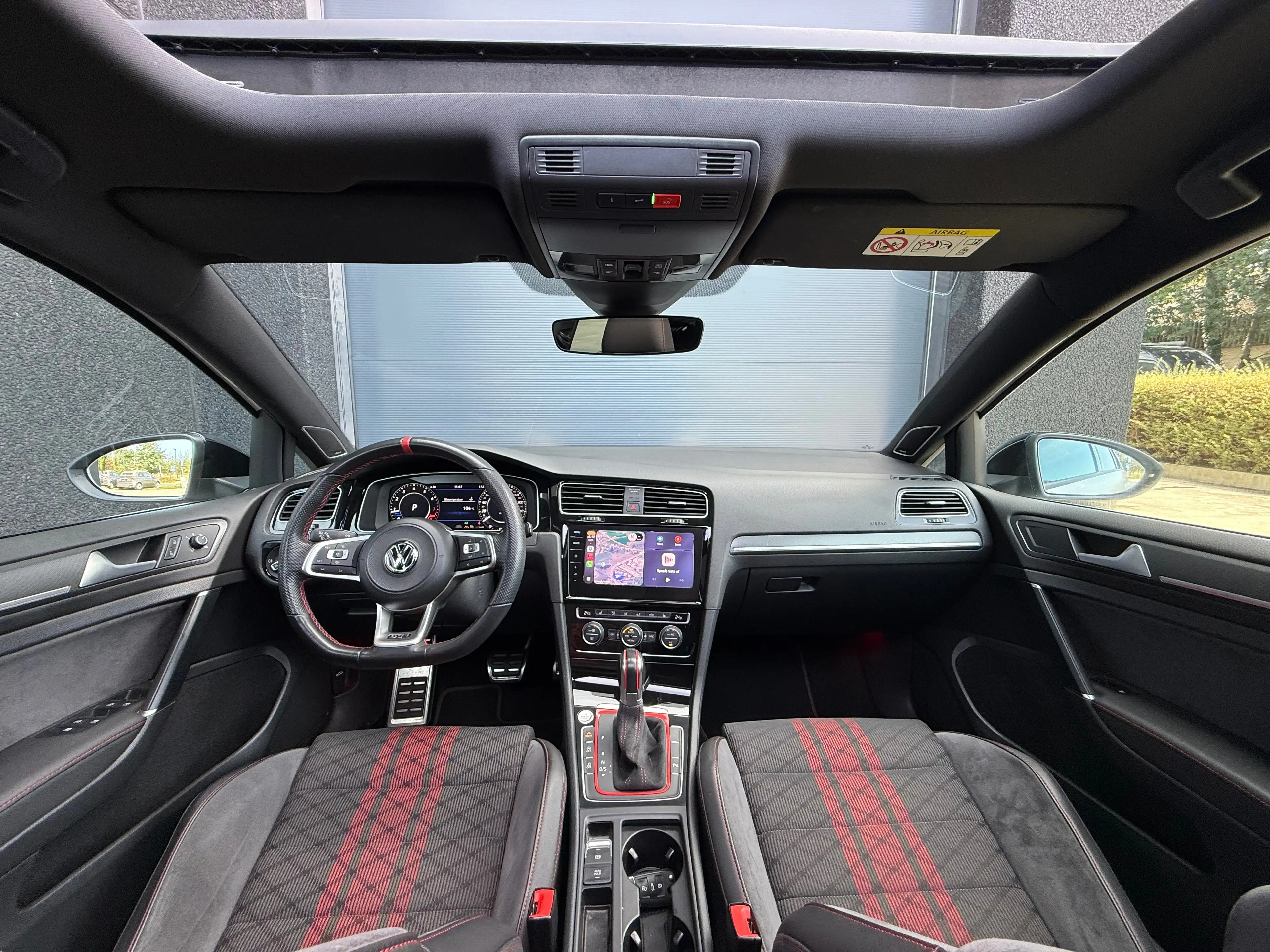 Volkswagen Golf GTI TCR - AKRA - DCC - PANO - KEYLESS - DYNAUDIO — photo 11
