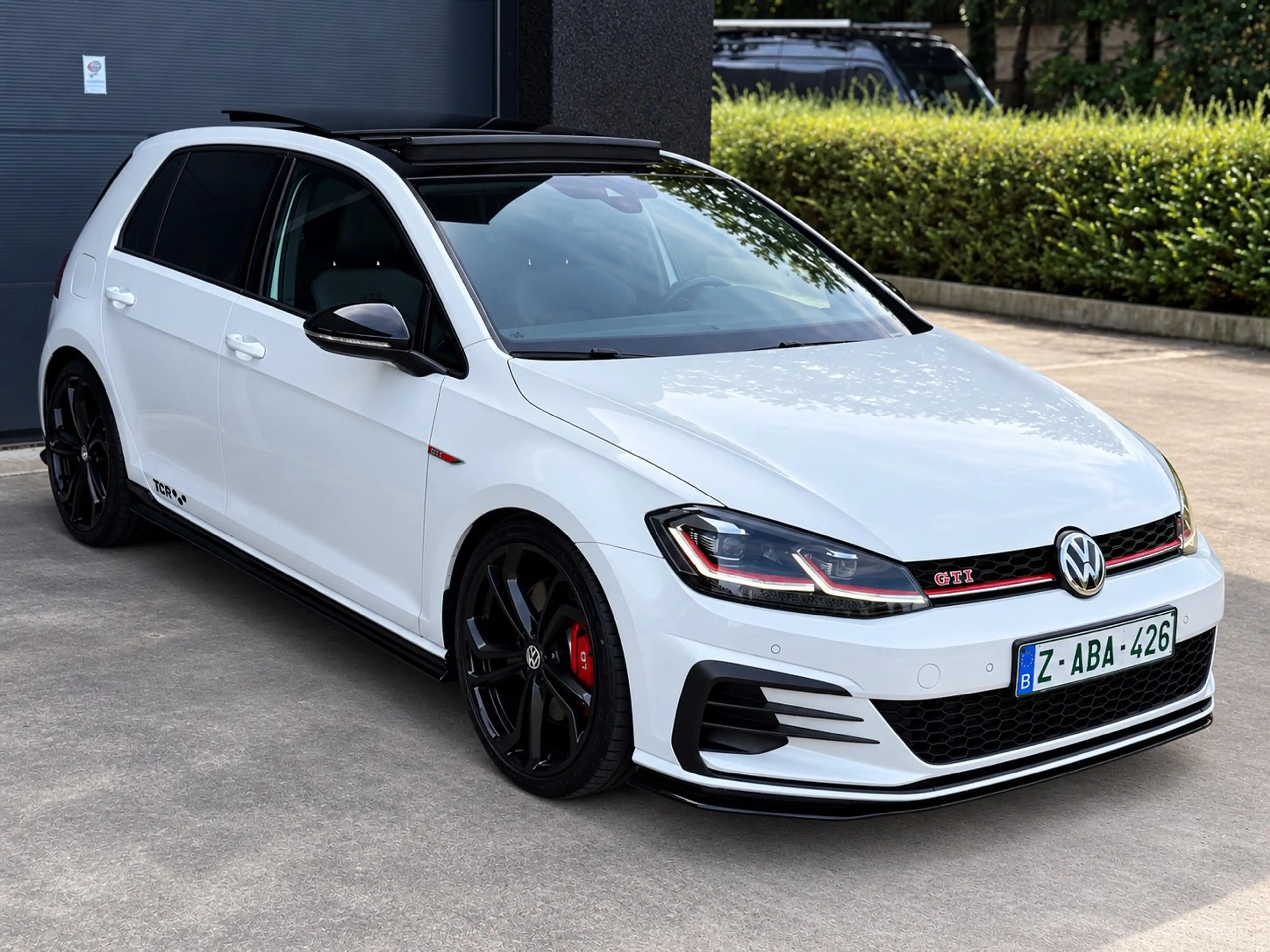 Volkswagen Golf GTI TCR - AKRA - DCC - PANO - KEYLESS - DYNAUDIO — photo 3