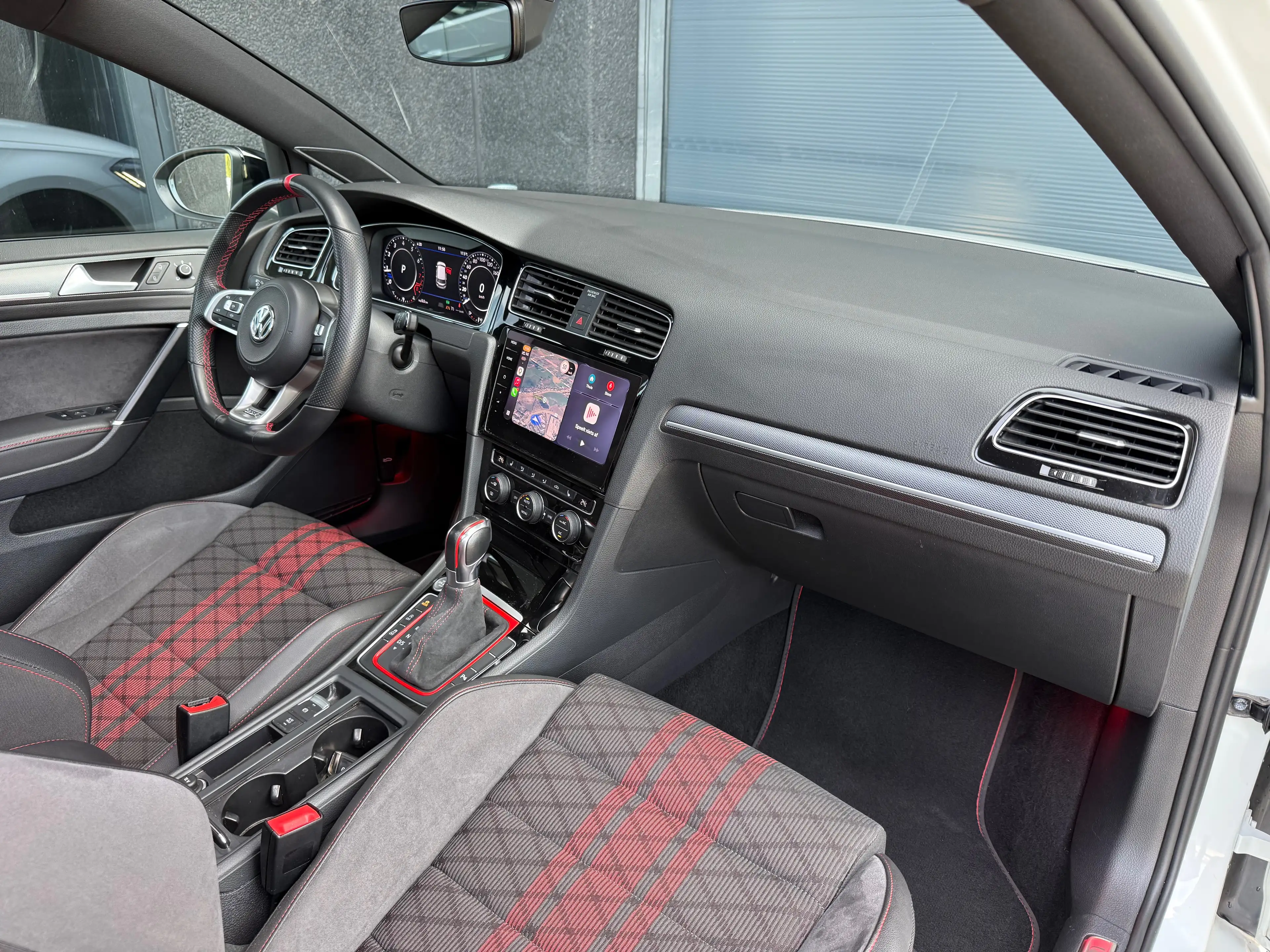 Volkswagen Golf GTI TCR - AKRA - DCC - PANO - KEYLESS - DYNAUDIO — photo 13