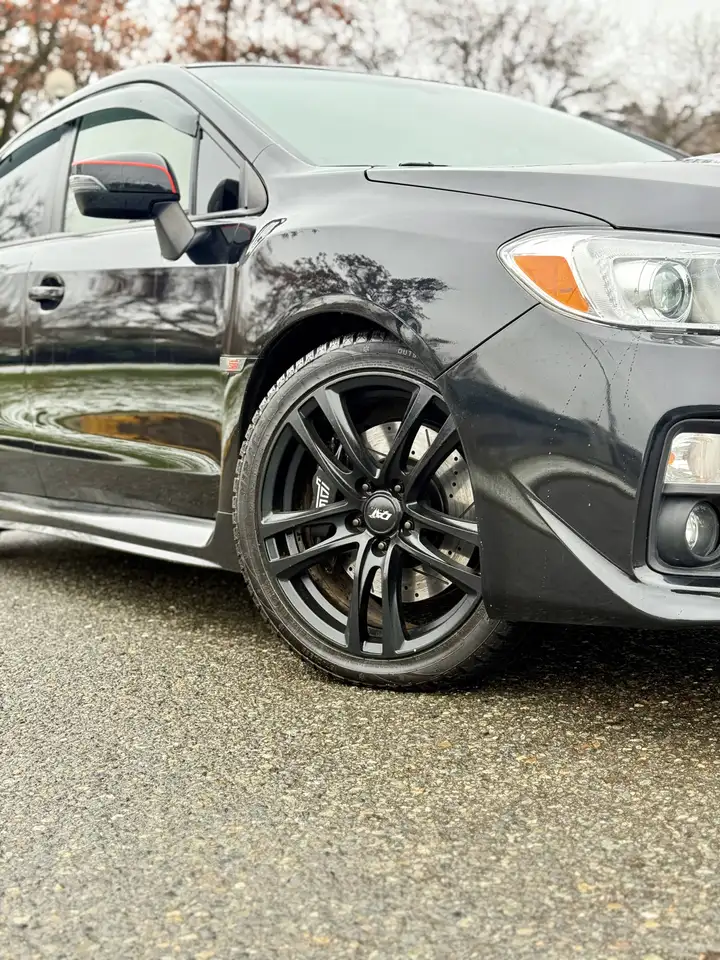 Subaru WRX снимка Subaru WRX