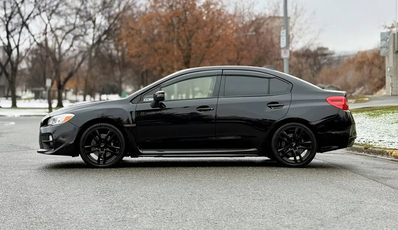 Subaru WRX снимка Subaru WRX