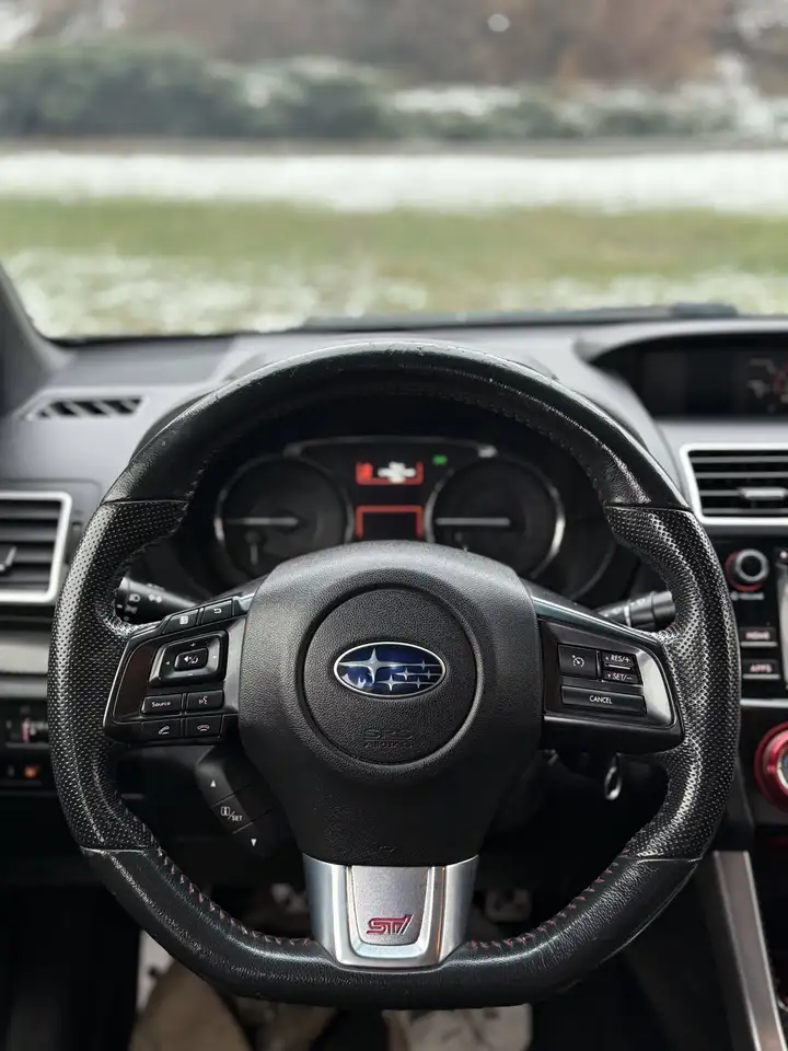 Subaru WRX снимка Subaru WRX