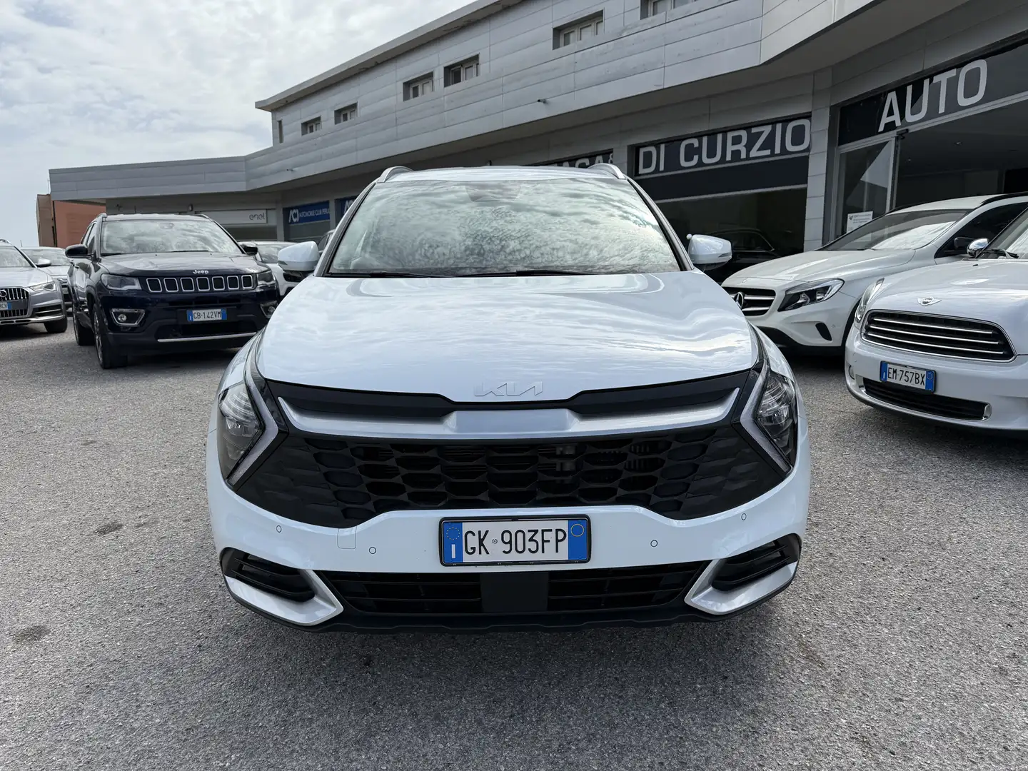 Kia Sportage Sportage V 2022 1.6 crdi mhev Style dct Bianco - 1