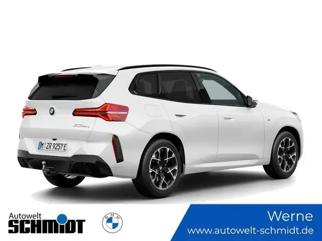 BMW X3 view 5