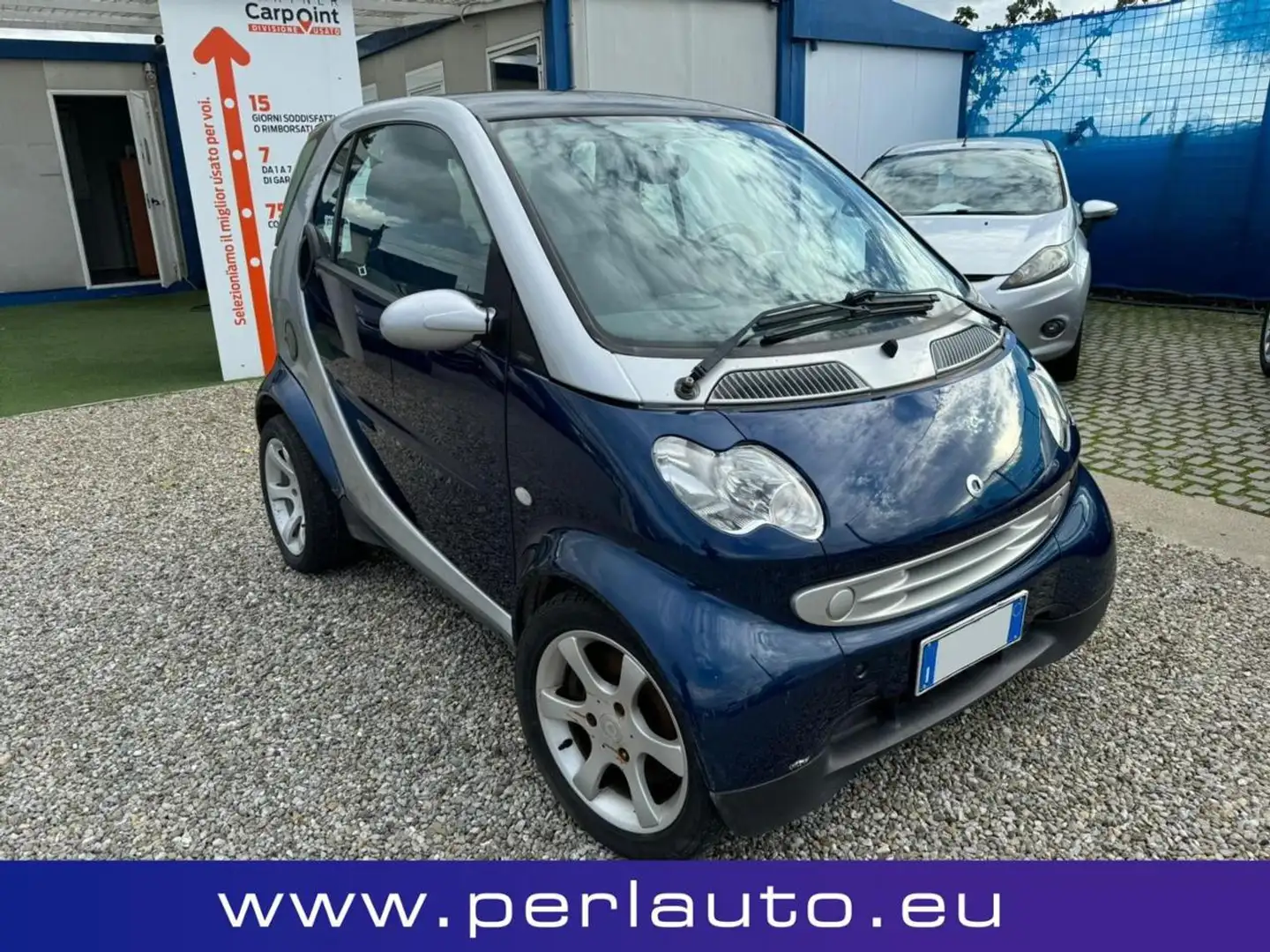 smart forTwo 800 coupé passion (45 kW) Blau - 2