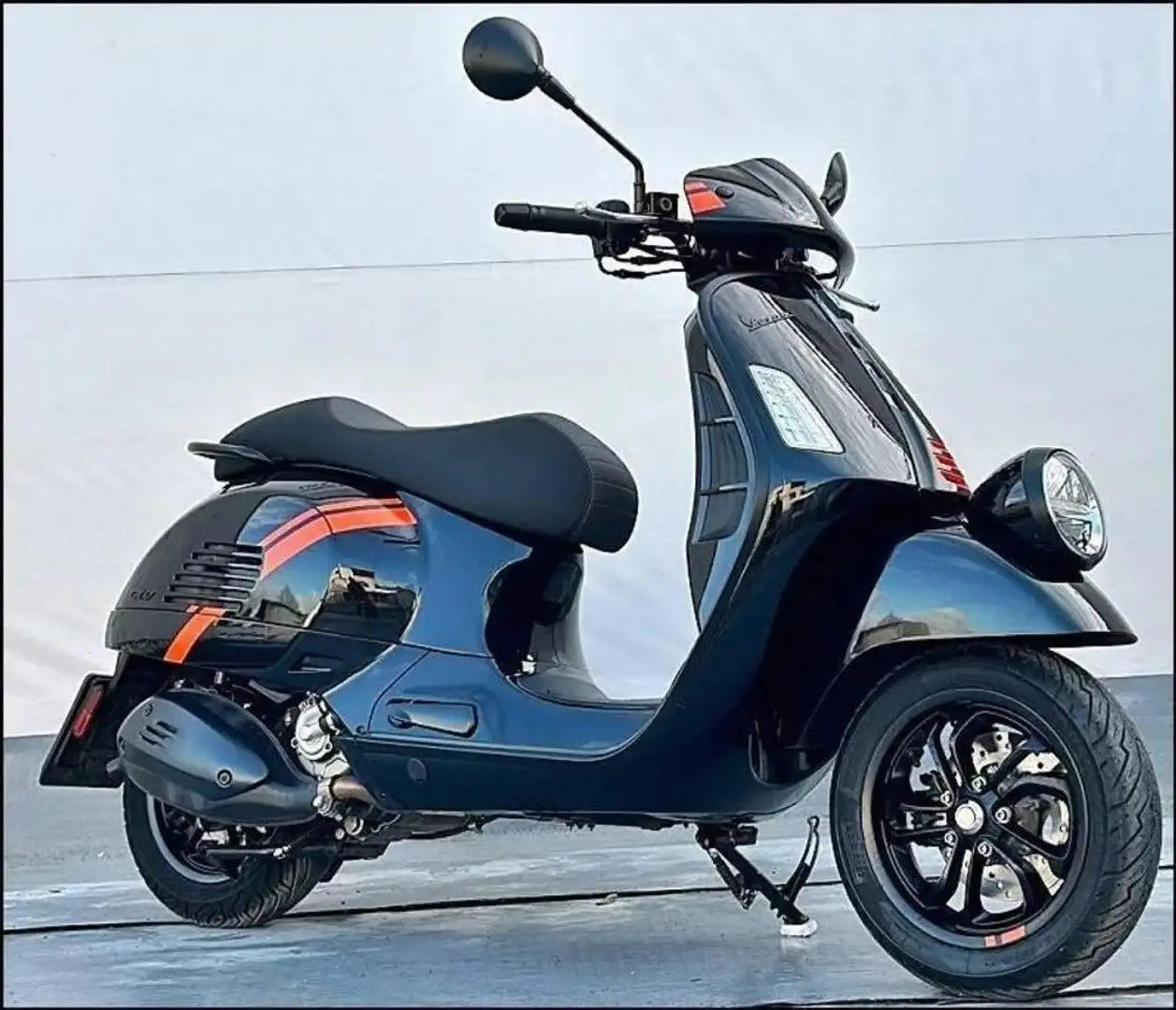 Vespa GTV 300 Nero - 2