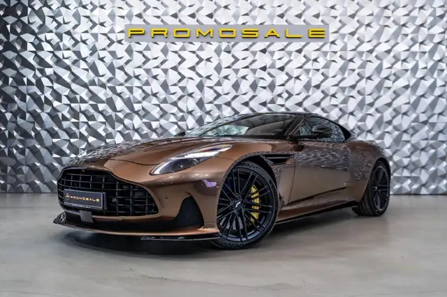 Aston Martin DB12 4.0 V8