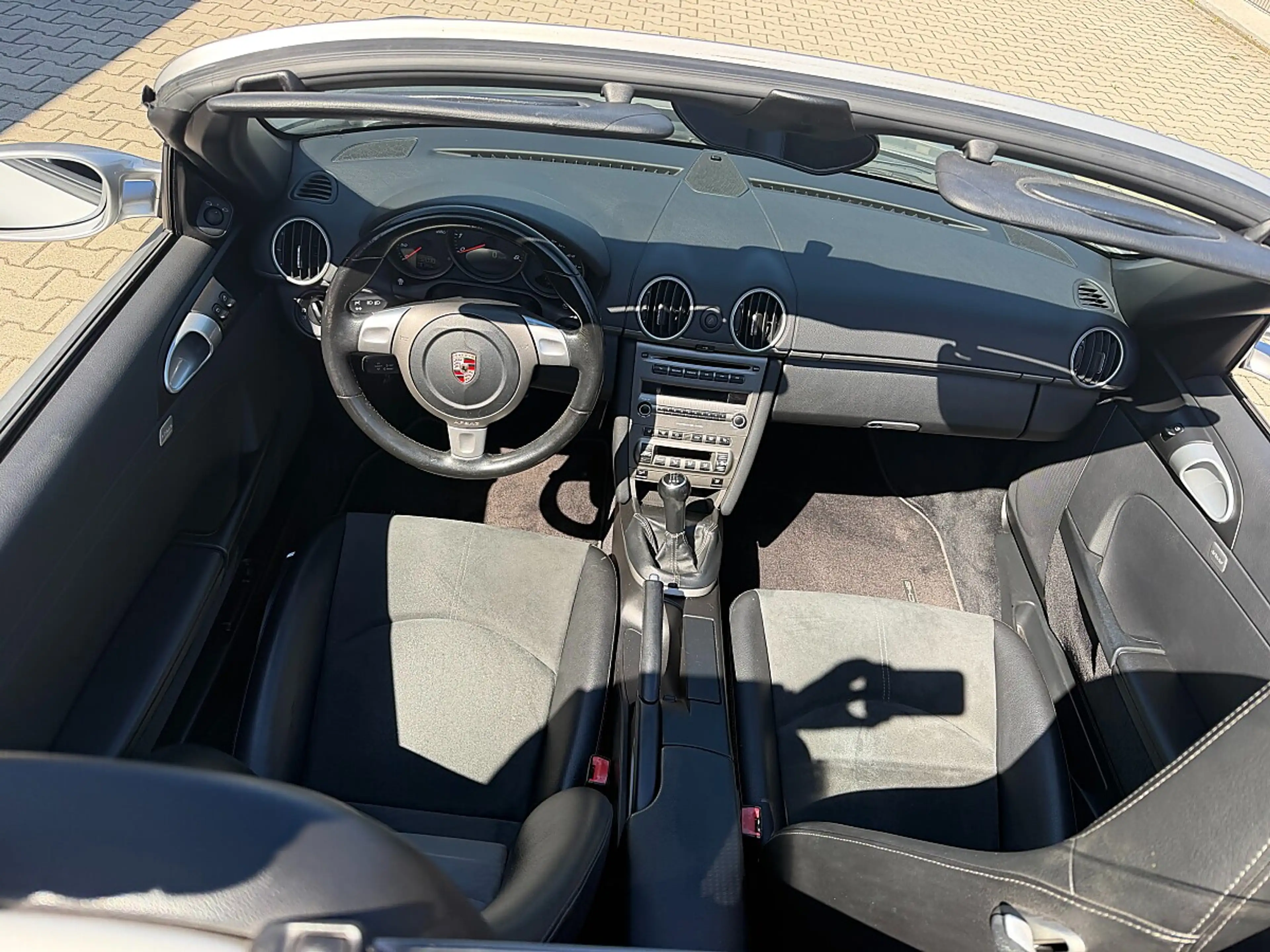 Porsche Boxster 2,7 — photo 11