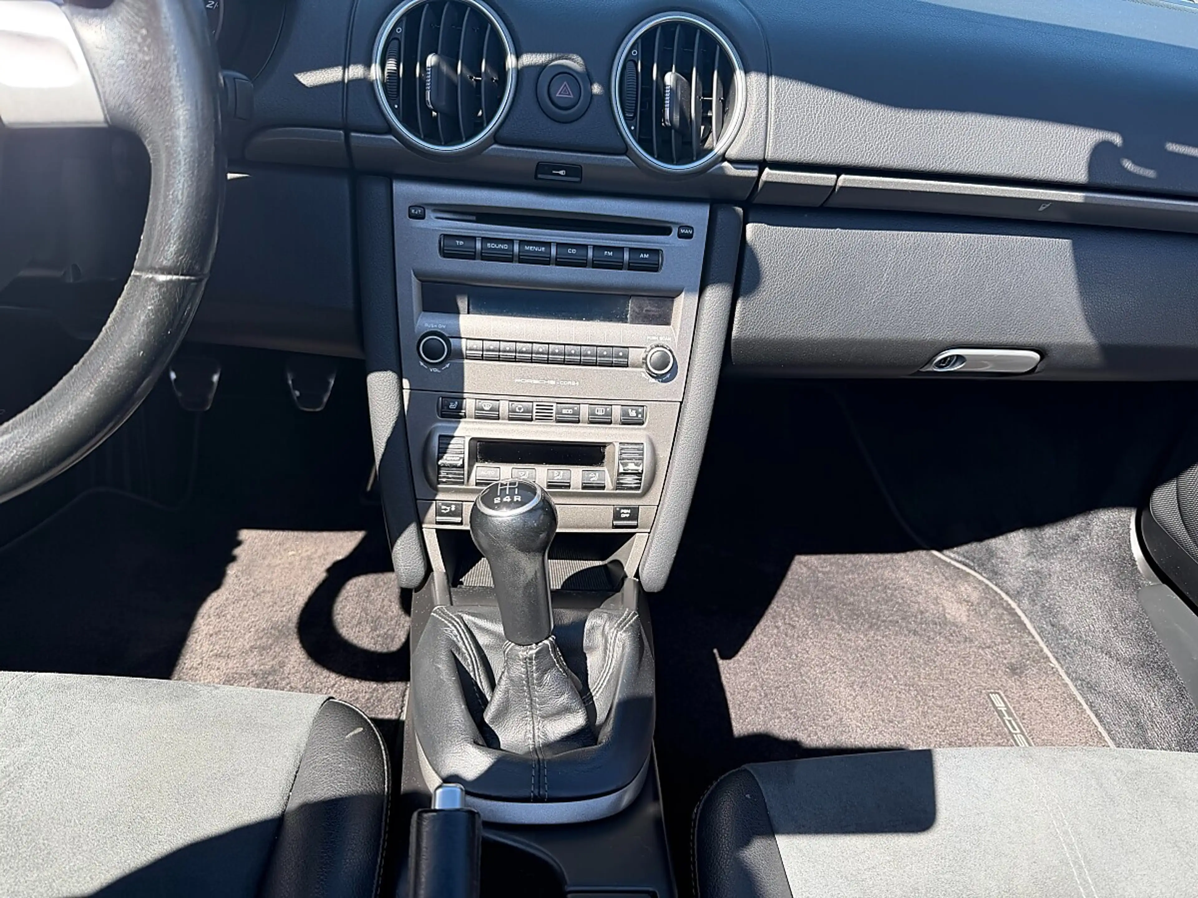Porsche Boxster 2,7 — photo 13