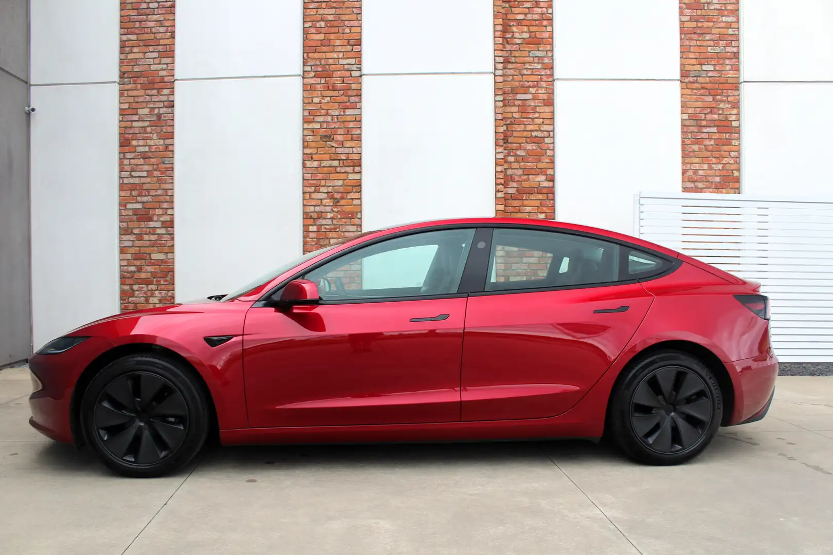 Tesla Model 3 Highland RWD Ultra Red *RESERVED* Rood - 1