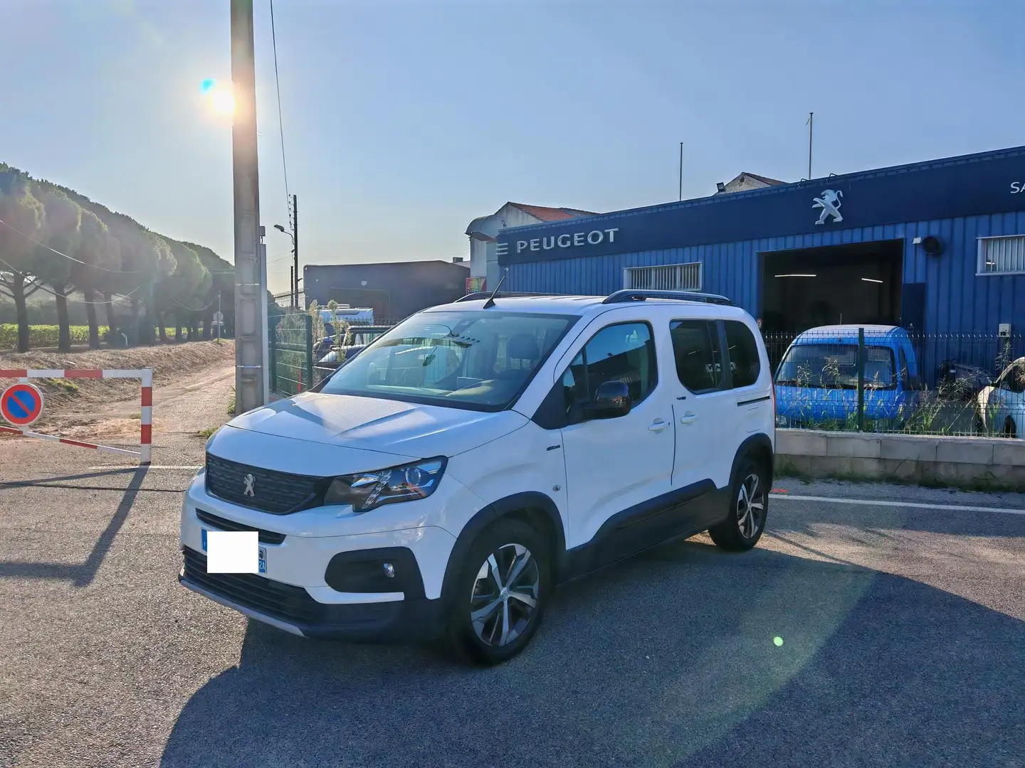 Peugeot Rifter Rifter Standard BlueHDi 130 S Blanc - 1