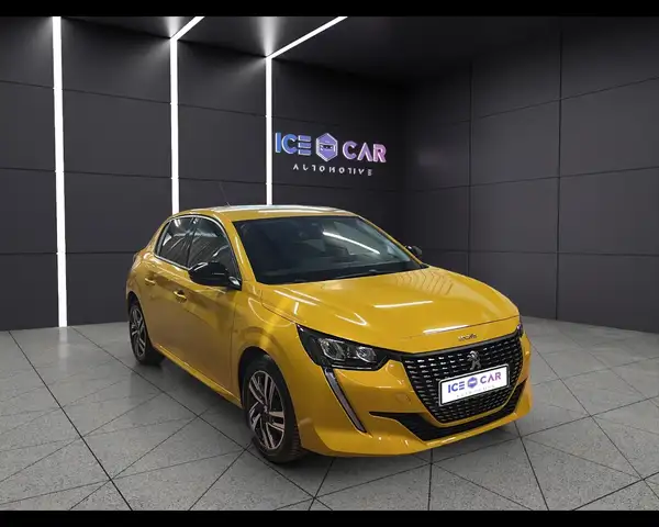 Peugeot 208 view 3