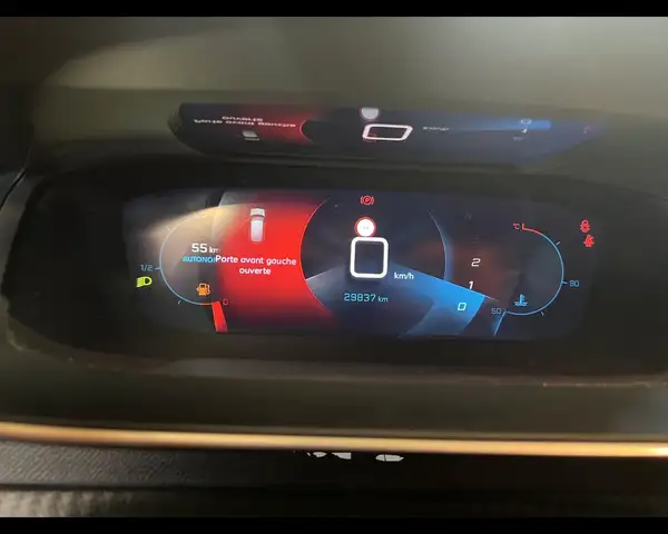 Peugeot 208 view 12
