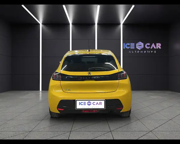 Peugeot 208 view 6