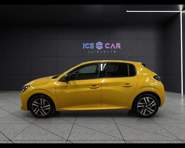 Peugeot 208 view 8