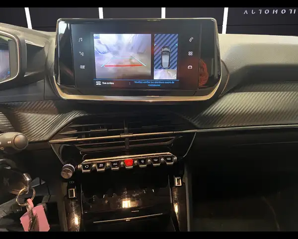 Peugeot 208 view 14