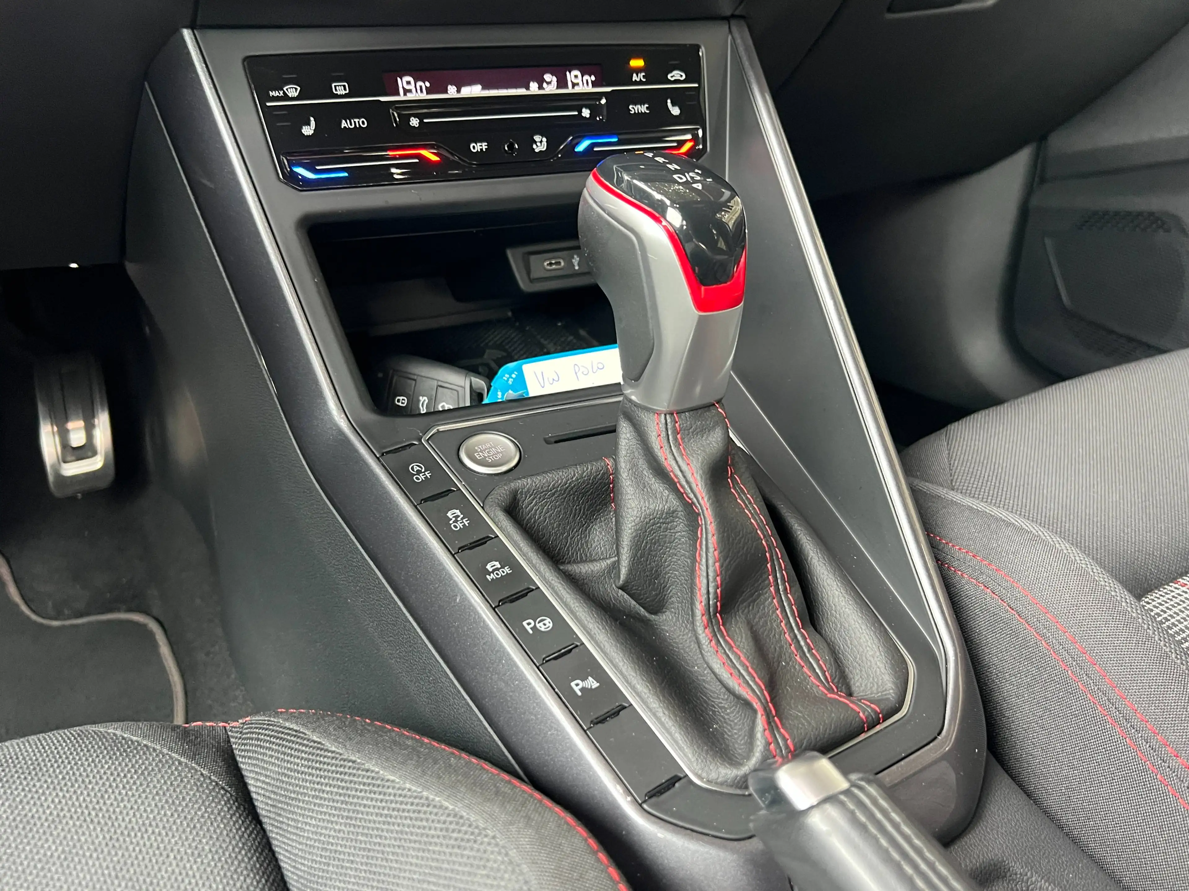 Volkswagen Polo GTI 2.0 TSI 207cv DSG  Pack Sport (17123km) — photo 15