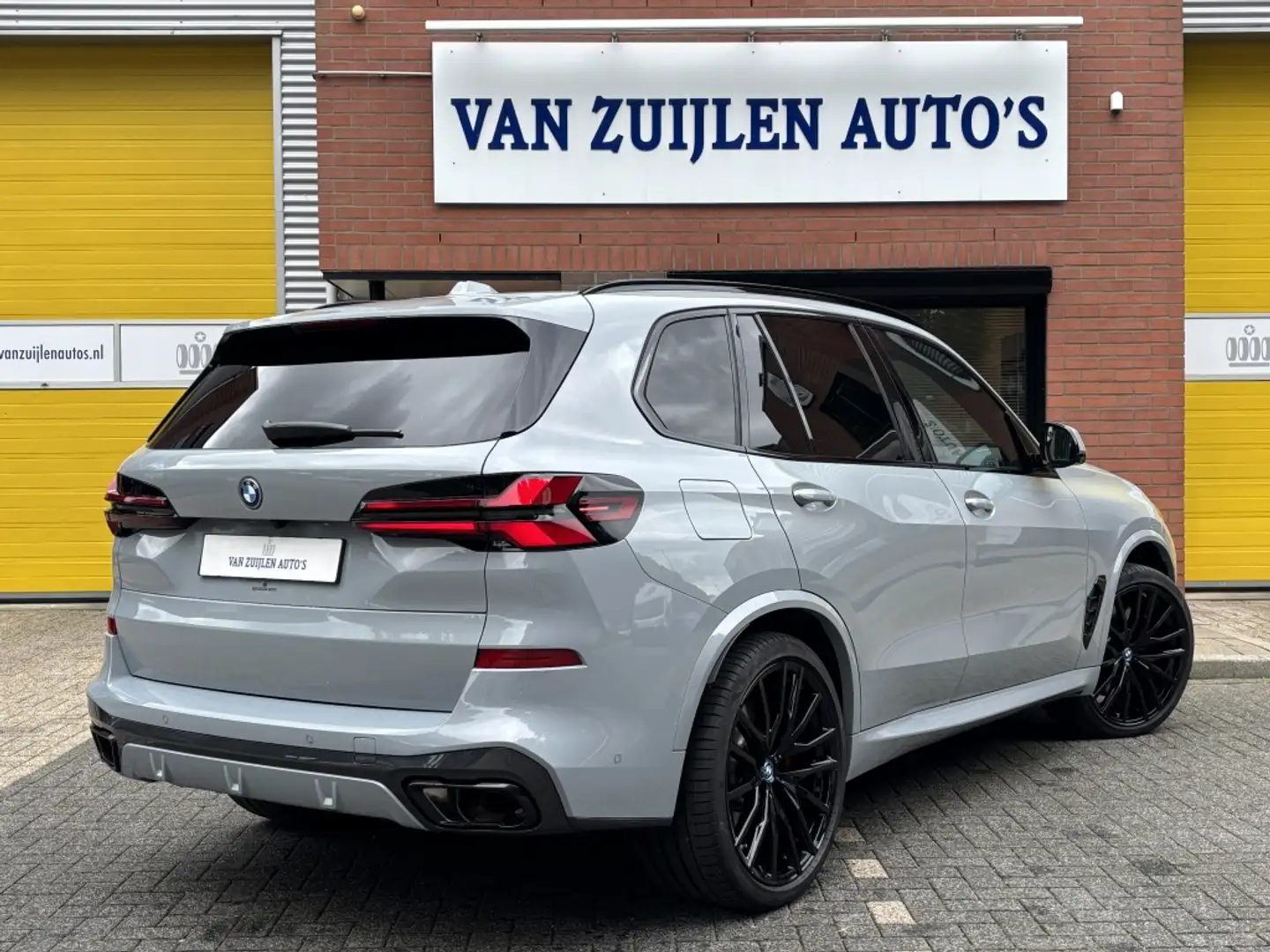 BMW X5 xDrive50e M-Sport Pro Pano 22'' Trekhaak Head-Up S Gris - 2