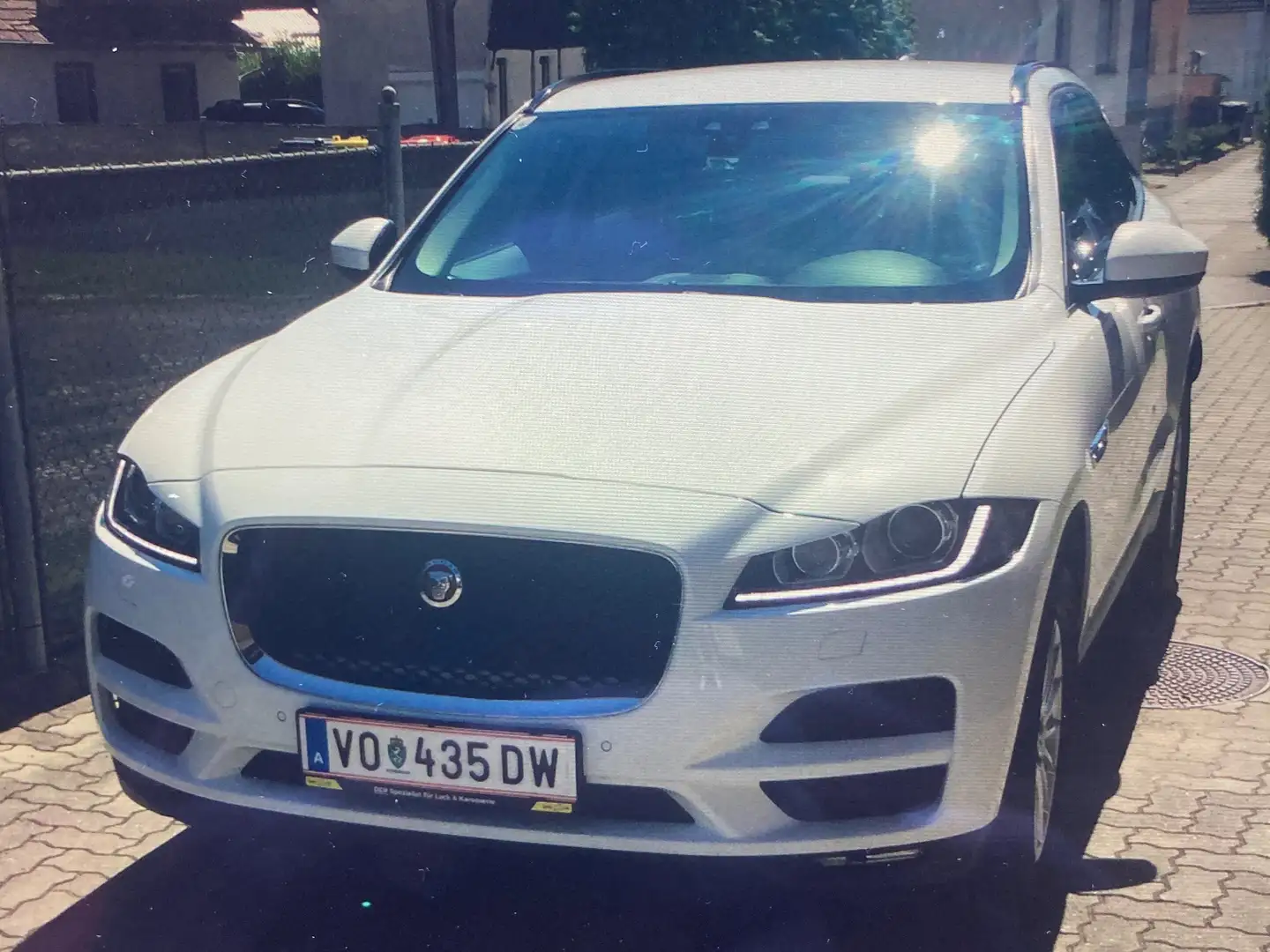 Jaguar F-Pace F-Pace  Pure Weiß - 2