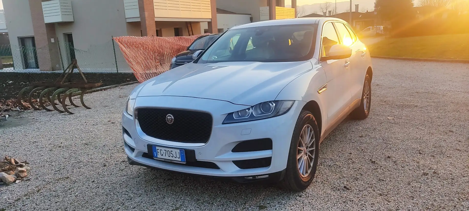 Jaguar F-Pace 2.0d Prestige awd 180cv auto - 1