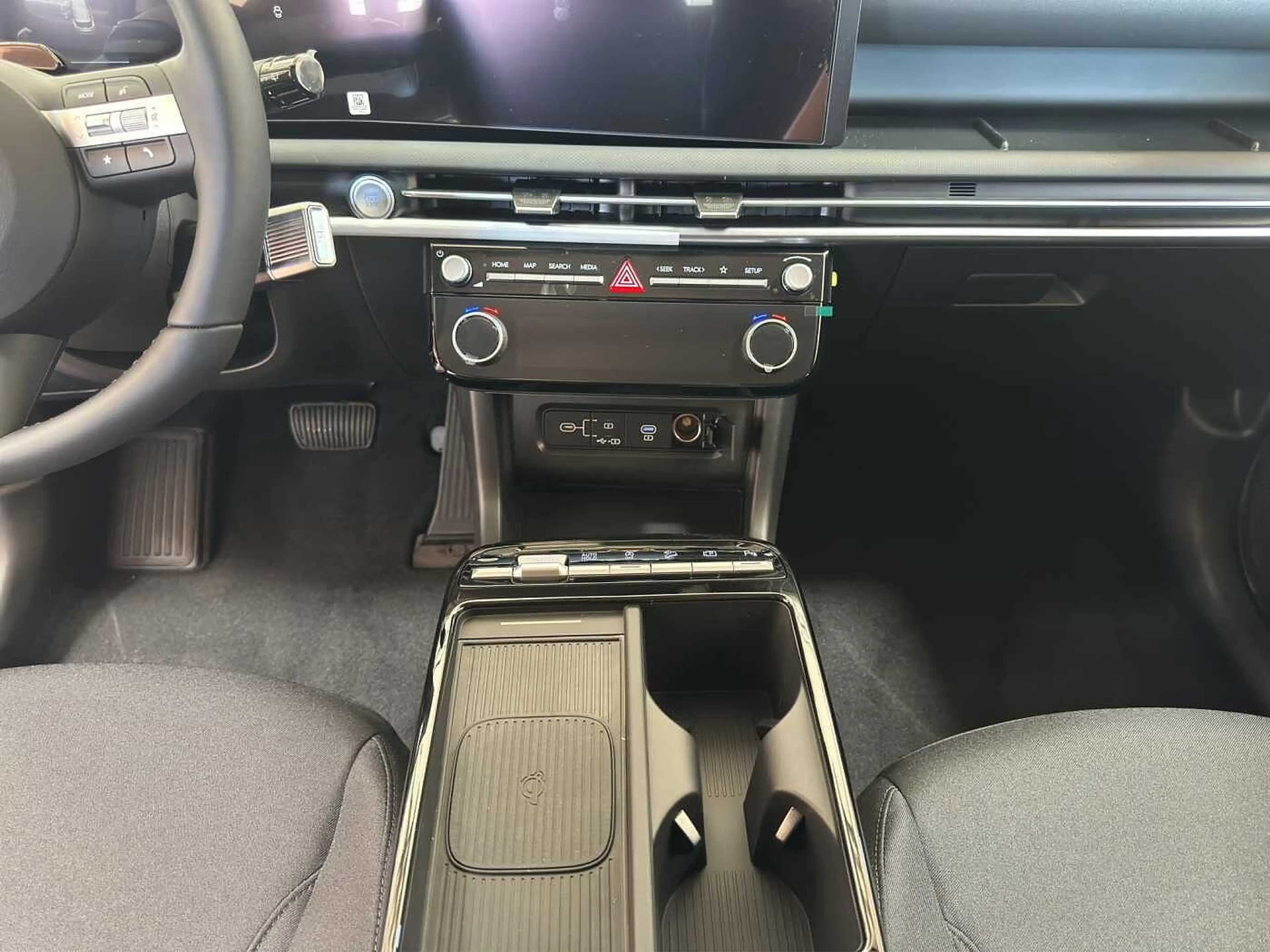 Hyundai TUCSON 1.6 Trend Lenkradheizung/Rückfahrkamera/Keyless — photo 6