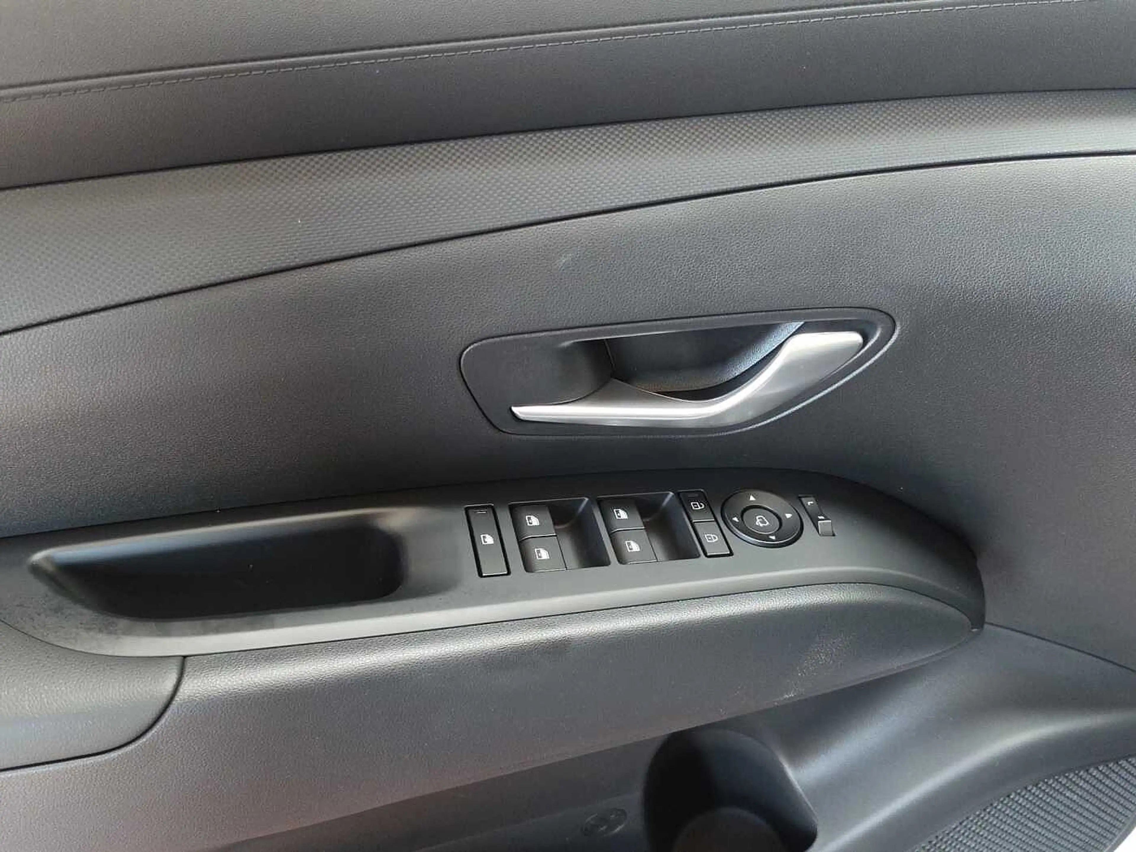 Hyundai TUCSON 1.6 Trend Lenkradheizung/Rückfahrkamera/Keyless — photo 10