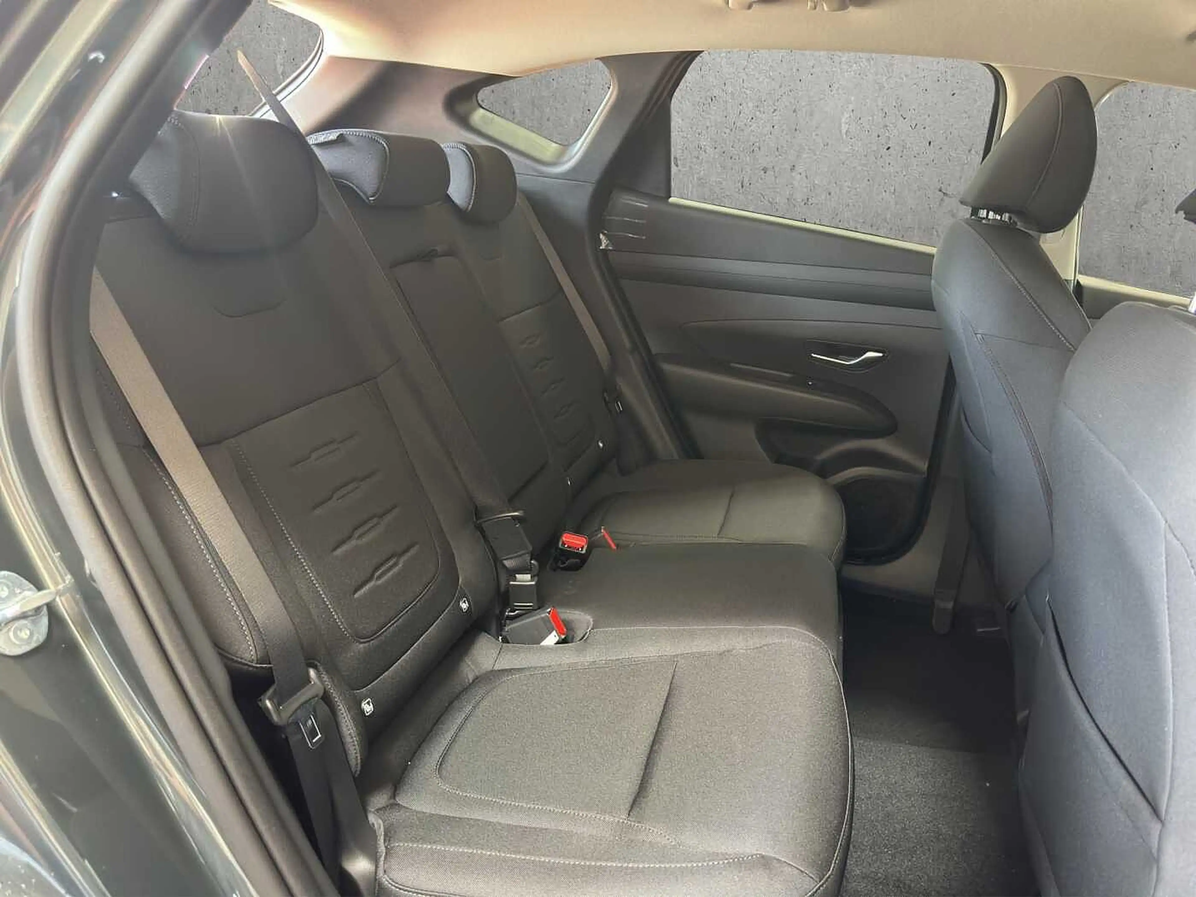 Hyundai TUCSON 1.6 Trend Lenkradheizung/Rückfahrkamera/Keyless — photo 15