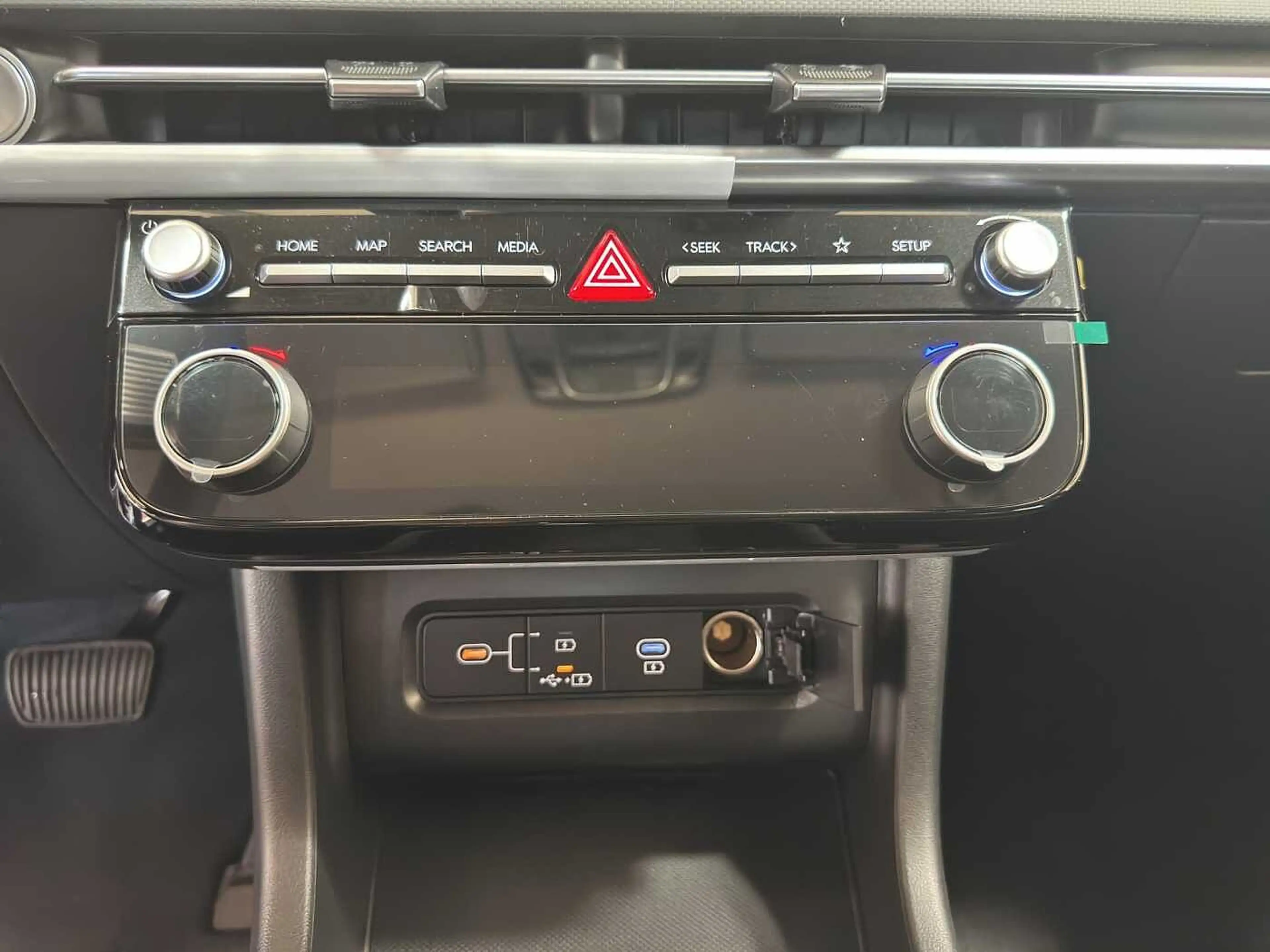 Hyundai TUCSON 1.6 Trend Lenkradheizung/Rückfahrkamera/Keyless — photo 12
