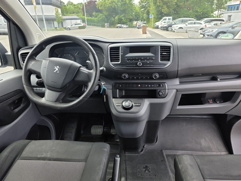Peugeot Expert Kombi L2 Rollstuhlrampe — photo 10
