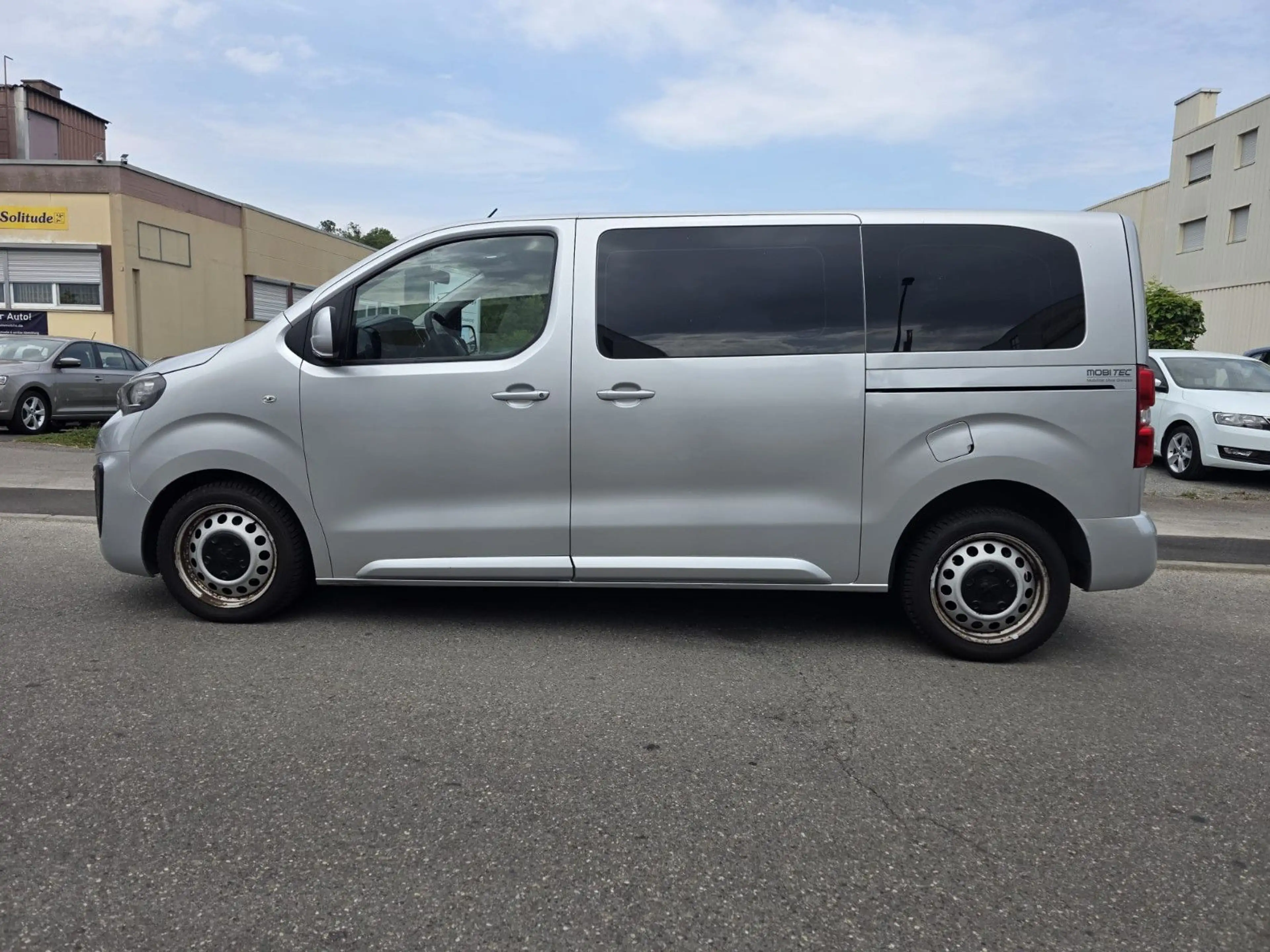 Peugeot Expert Kombi L2 Rollstuhlrampe — photo 4