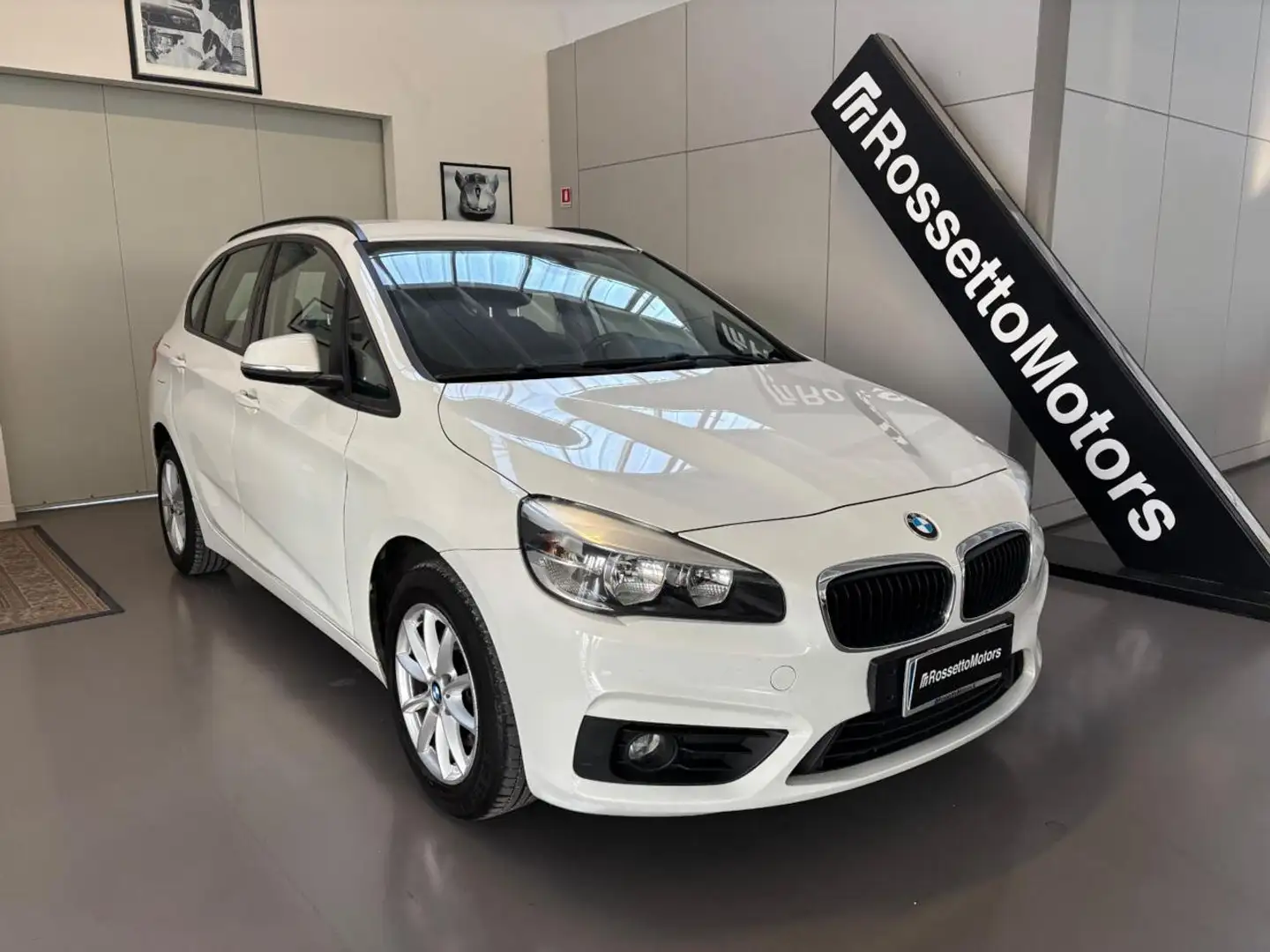 BMW 216 d Active Tourer Blanc - 1